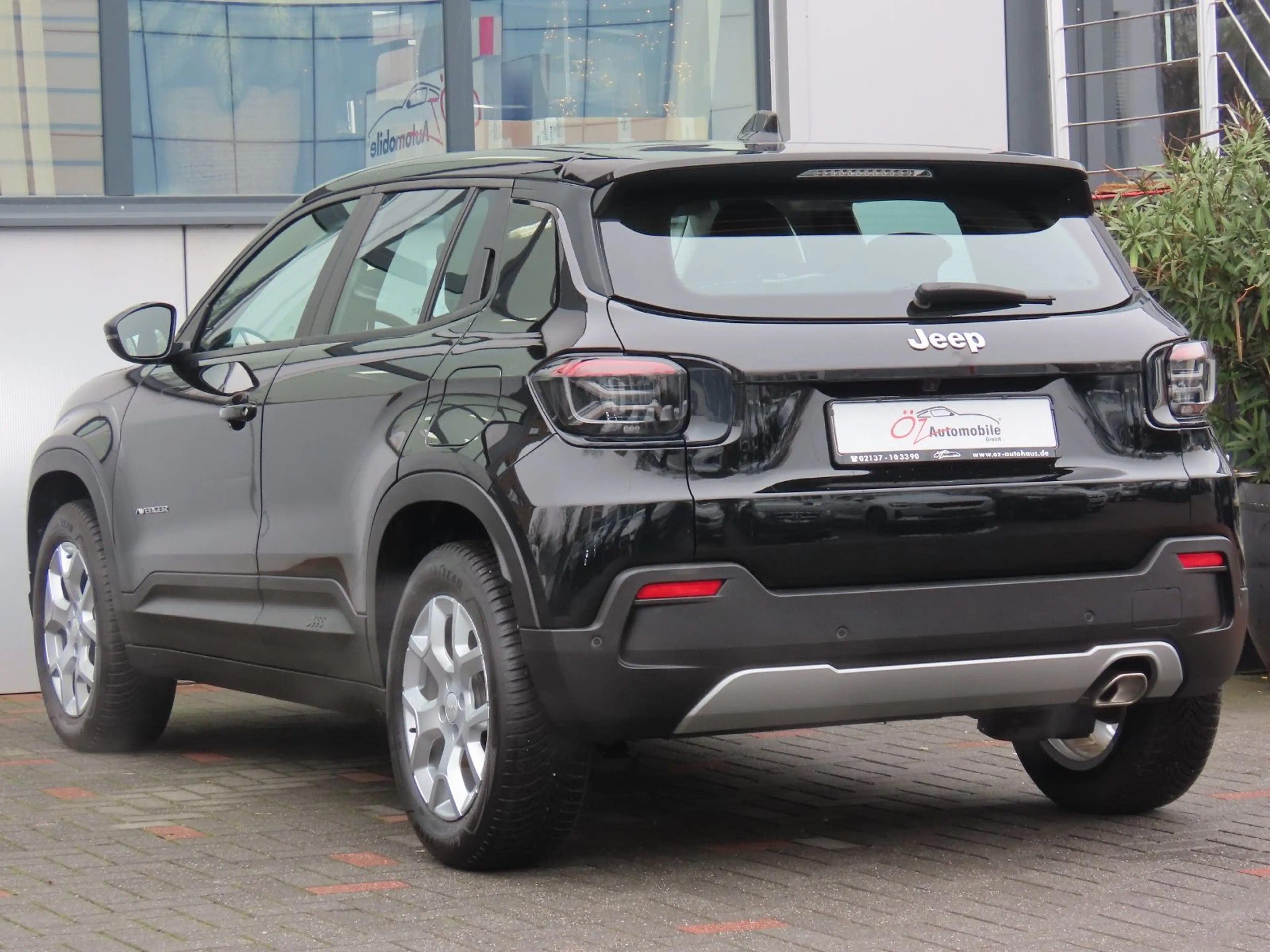 Jeep Avenger 1.2 GSE T3 GDI Klima Navi CarPlay — photo 10