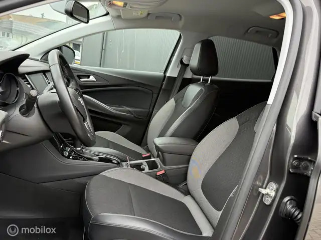 Opel Grandland X view 4