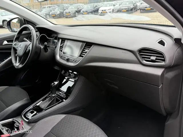 Opel Grandland X view 13