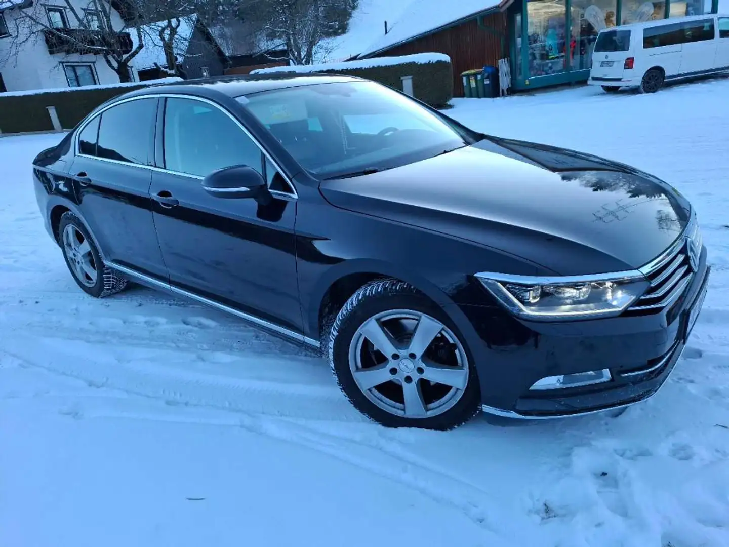 Volkswagen Passat Passat Highline 2,0 TDI SCR Highline Schwarz - 1