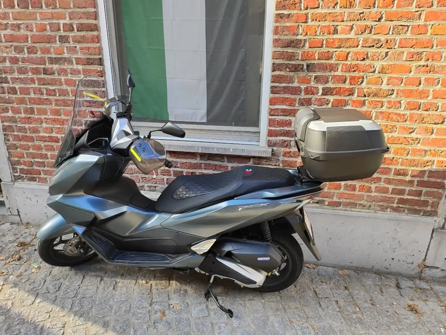 Honda PCX 125 Grijs - 2