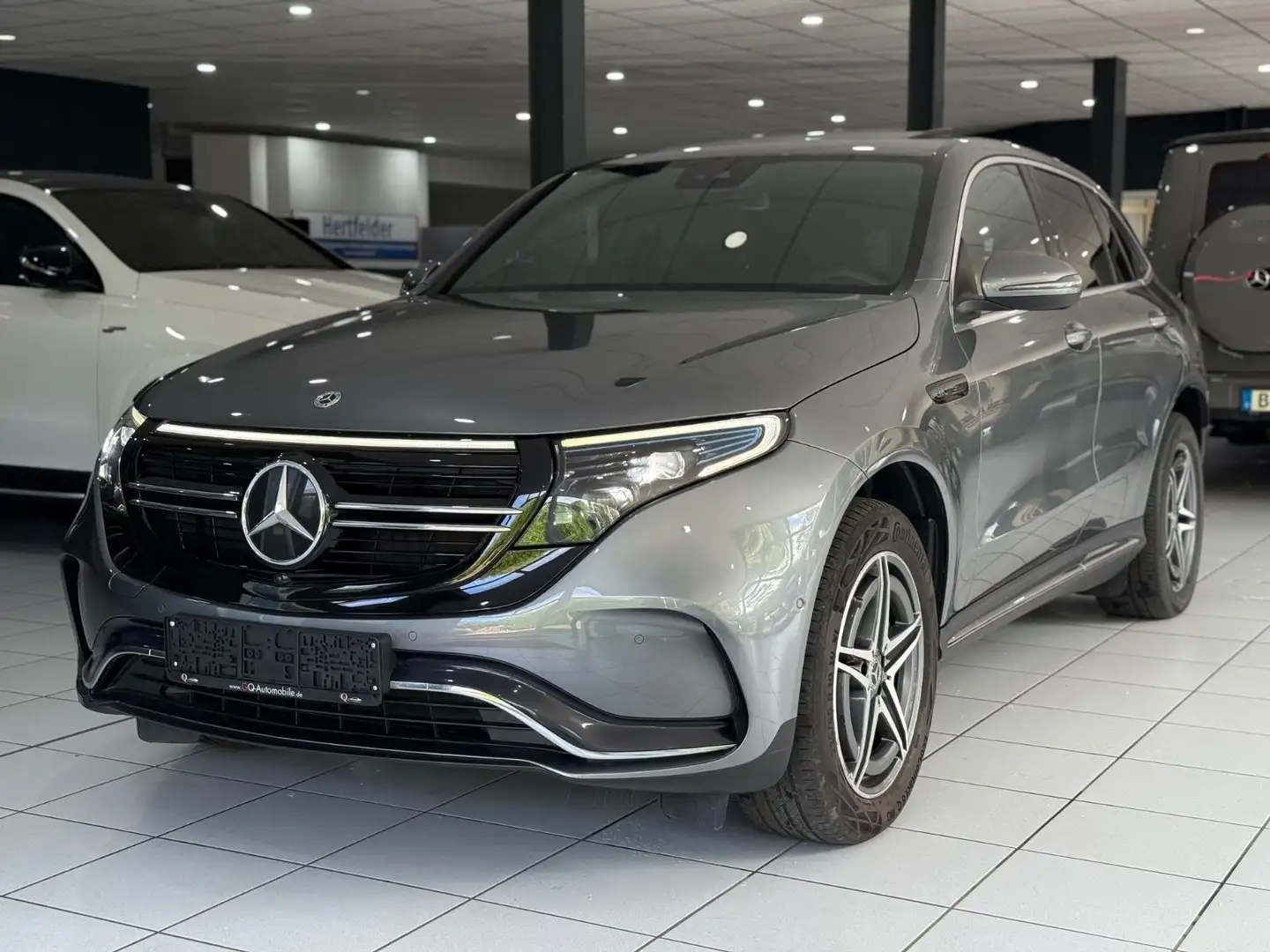 Mercedes-Benz EQC 400 400 4Matic*AMG-LINE*KAMERA*KEYLESS*BURM*SHD* Grigio - 1