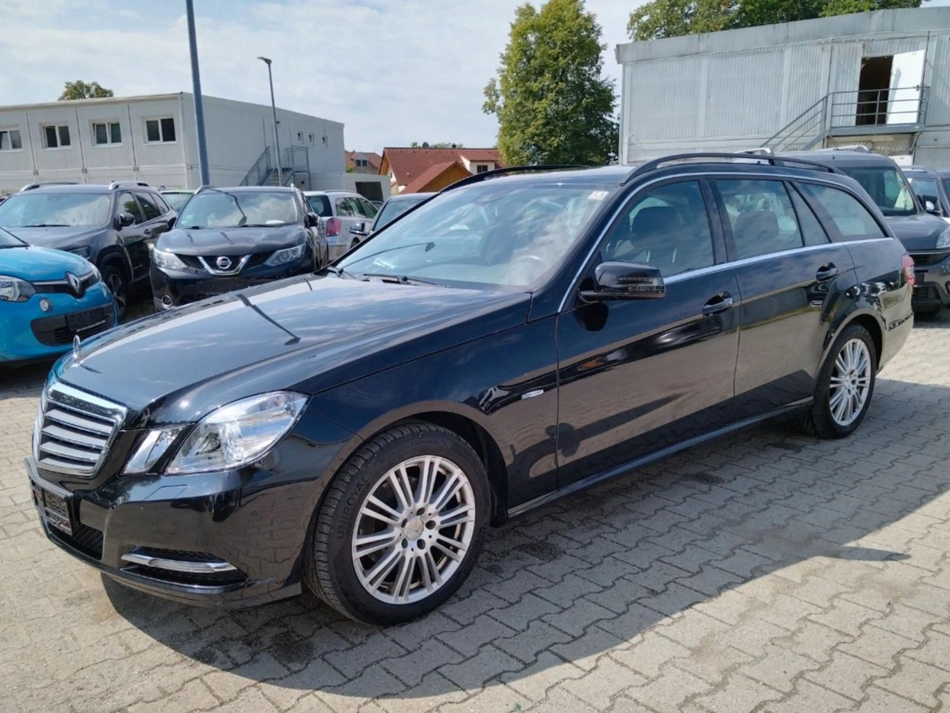 Mercedes-Benz E 220 E T-Modell E 220 CDI BlueEfficiency