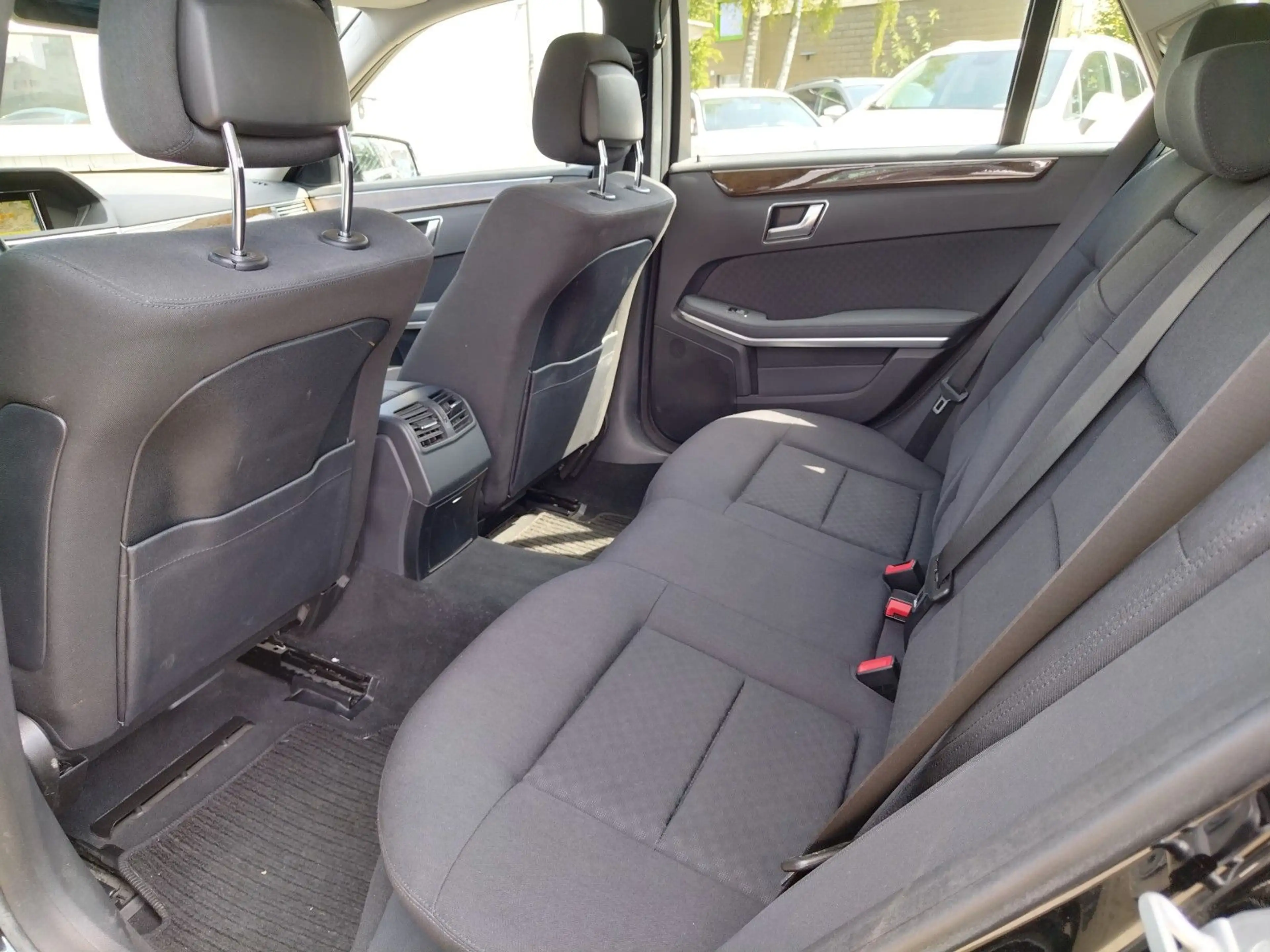 Mercedes-Benz E 220 E T-Modell E 220 CDI BlueEfficiency — photo 13