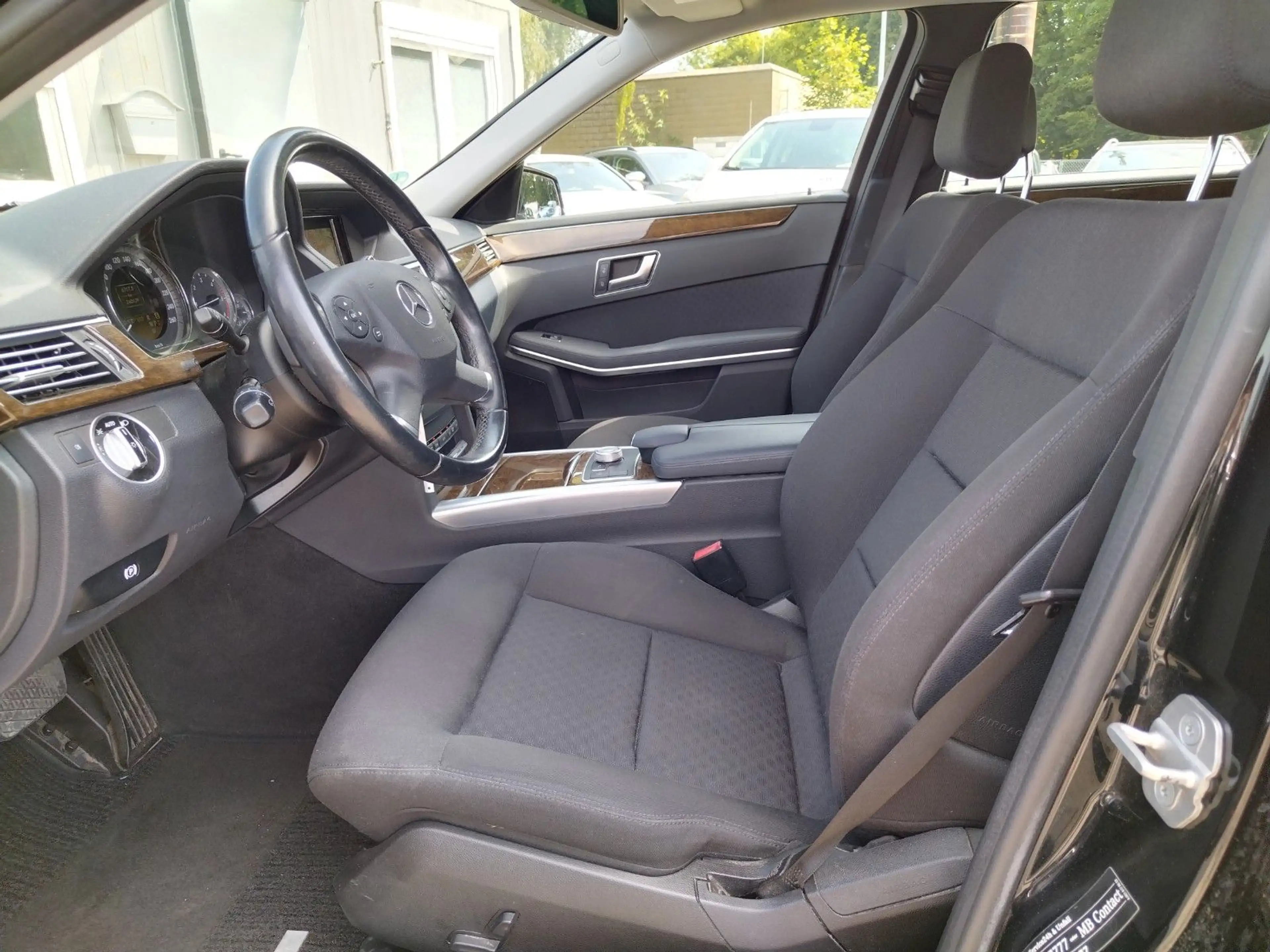 Mercedes-Benz E 220 E T-Modell E 220 CDI BlueEfficiency — photo 11