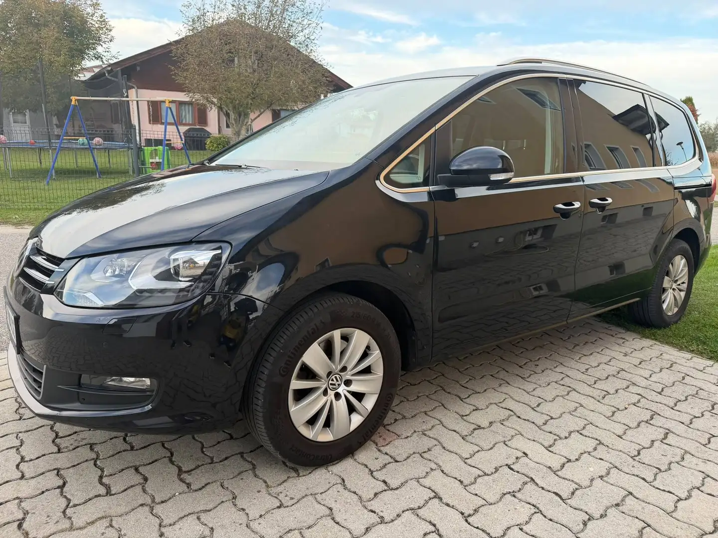 Volkswagen Sharan Sharan Comfortline SCR 2,0 TDI DSG Comfortline Schwarz - 1