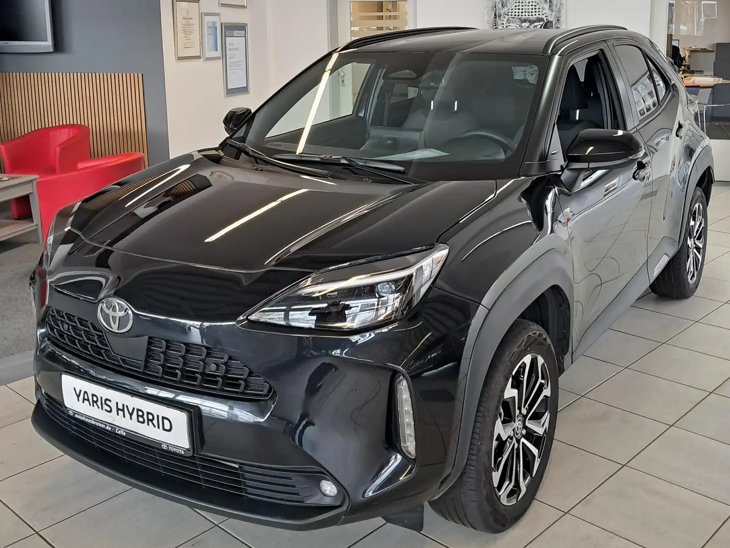 Toyota Yaris Cross Yaris Cross Hybrid Hybrid 130 1.5 VVT-i Teamplayer Schwarz - 1