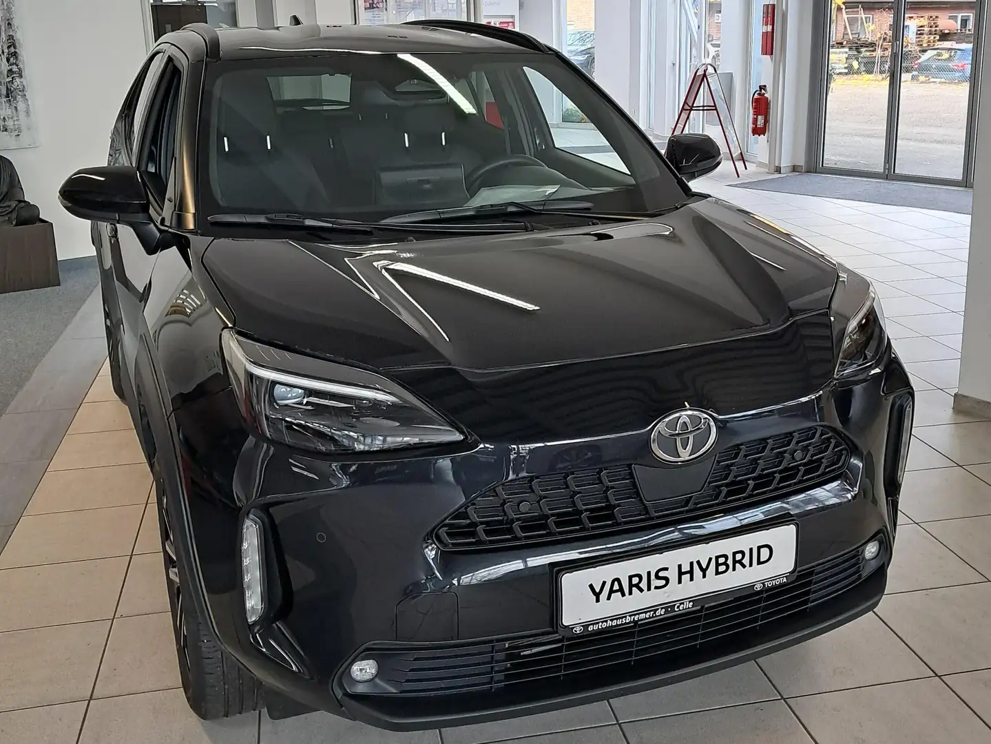 Toyota Yaris Cross Yaris Cross Hybrid Hybrid 130 1.5 VVT-i Teamplayer Schwarz - 2