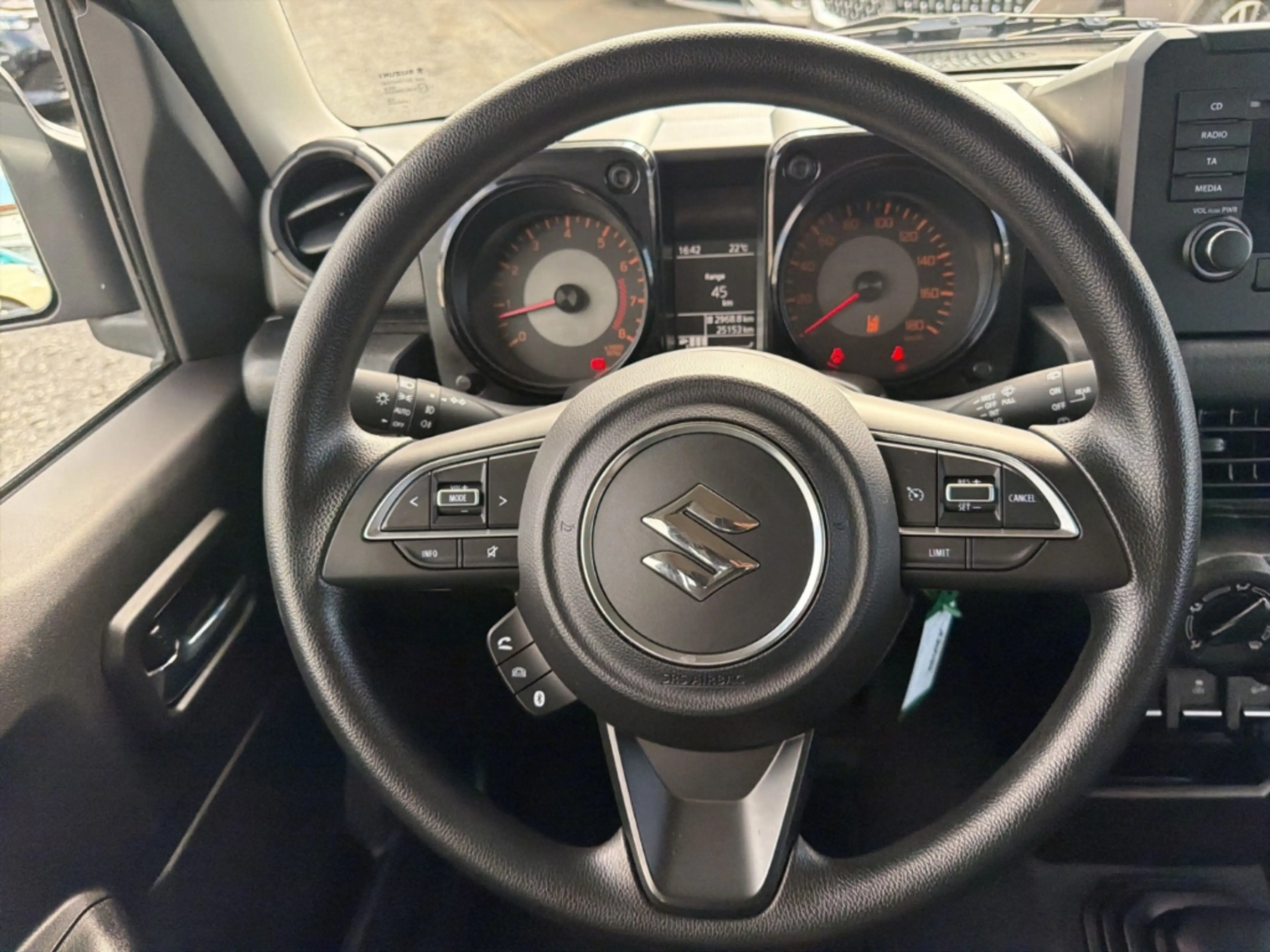 Suzuki Jimny Comfort Allgrip NFZ 1.5 Leiter Gepäckträger — photo 11