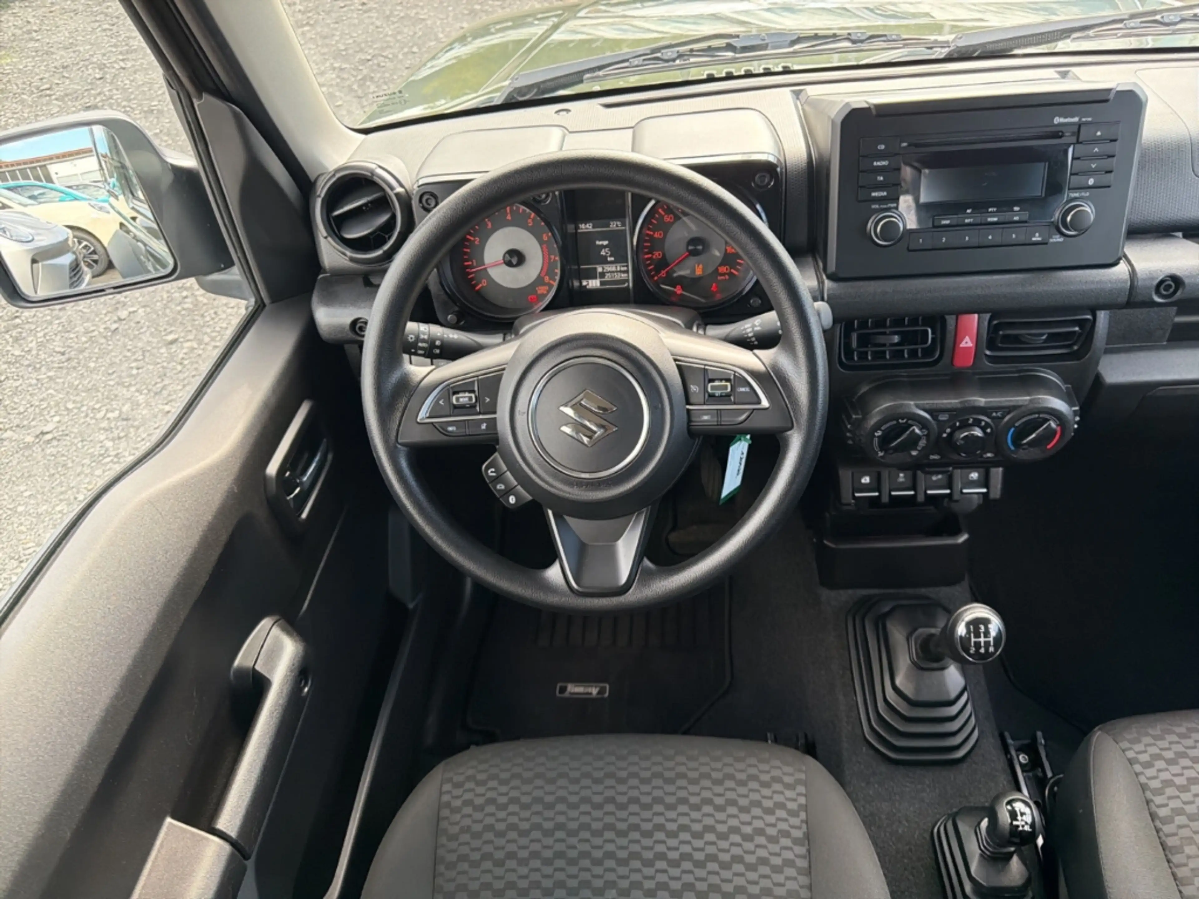 Suzuki Jimny Comfort Allgrip NFZ 1.5 Leiter Gepäckträger — photo 10