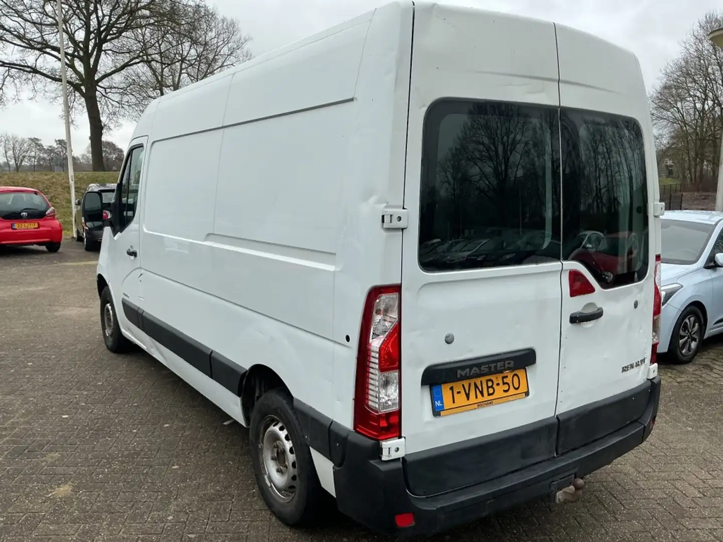 Renault Master T33 2.3 DCI L2H2 Weiß - 2