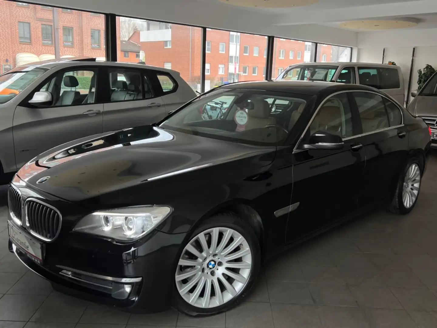 BMW 730 d Automatik~Leder Braun~Xenon~Navi~19Zoll~TOP Schwarz - 1