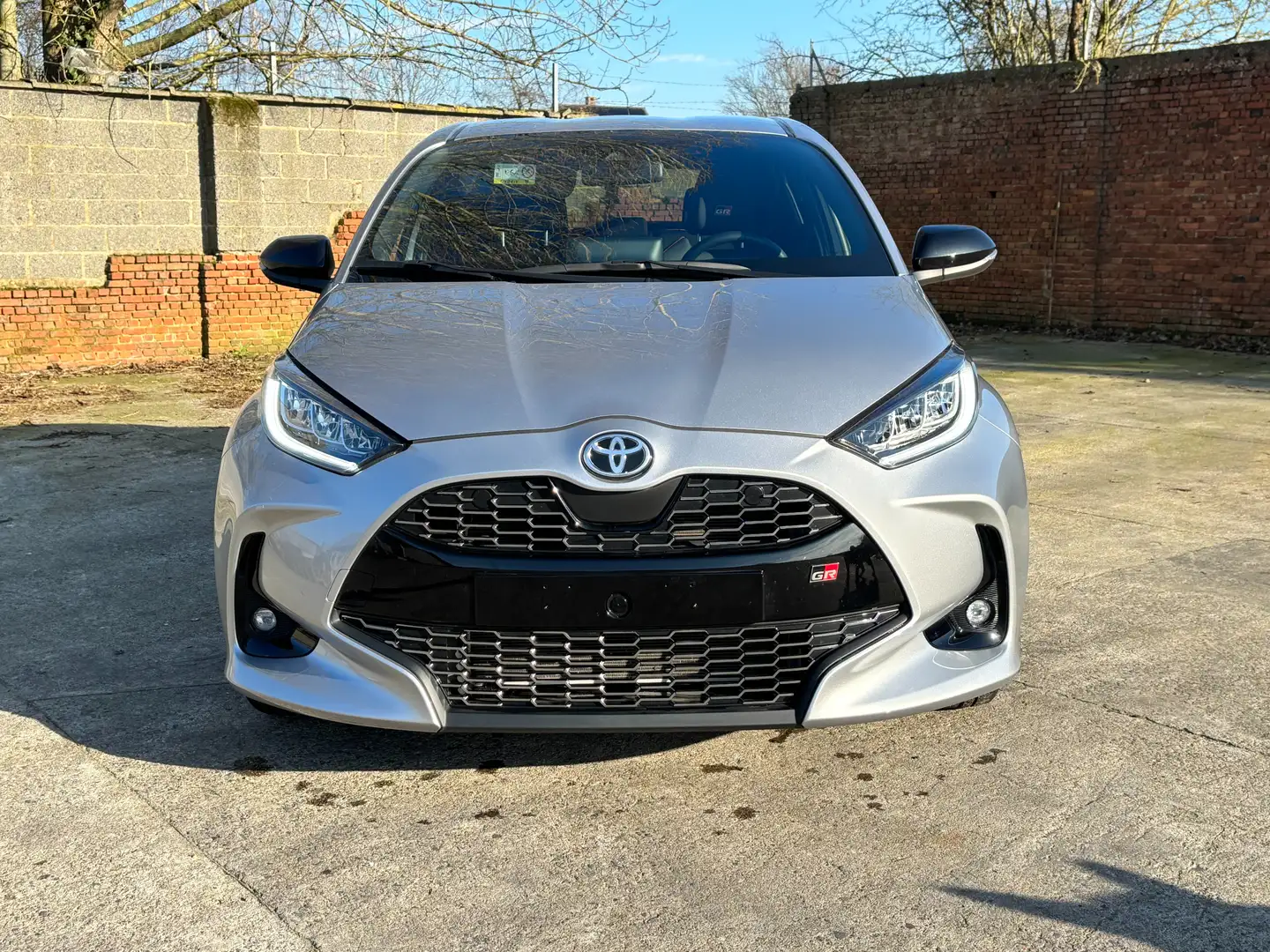 Toyota Yaris HDF GR-SPORT SMART CONNECT Argent - 2