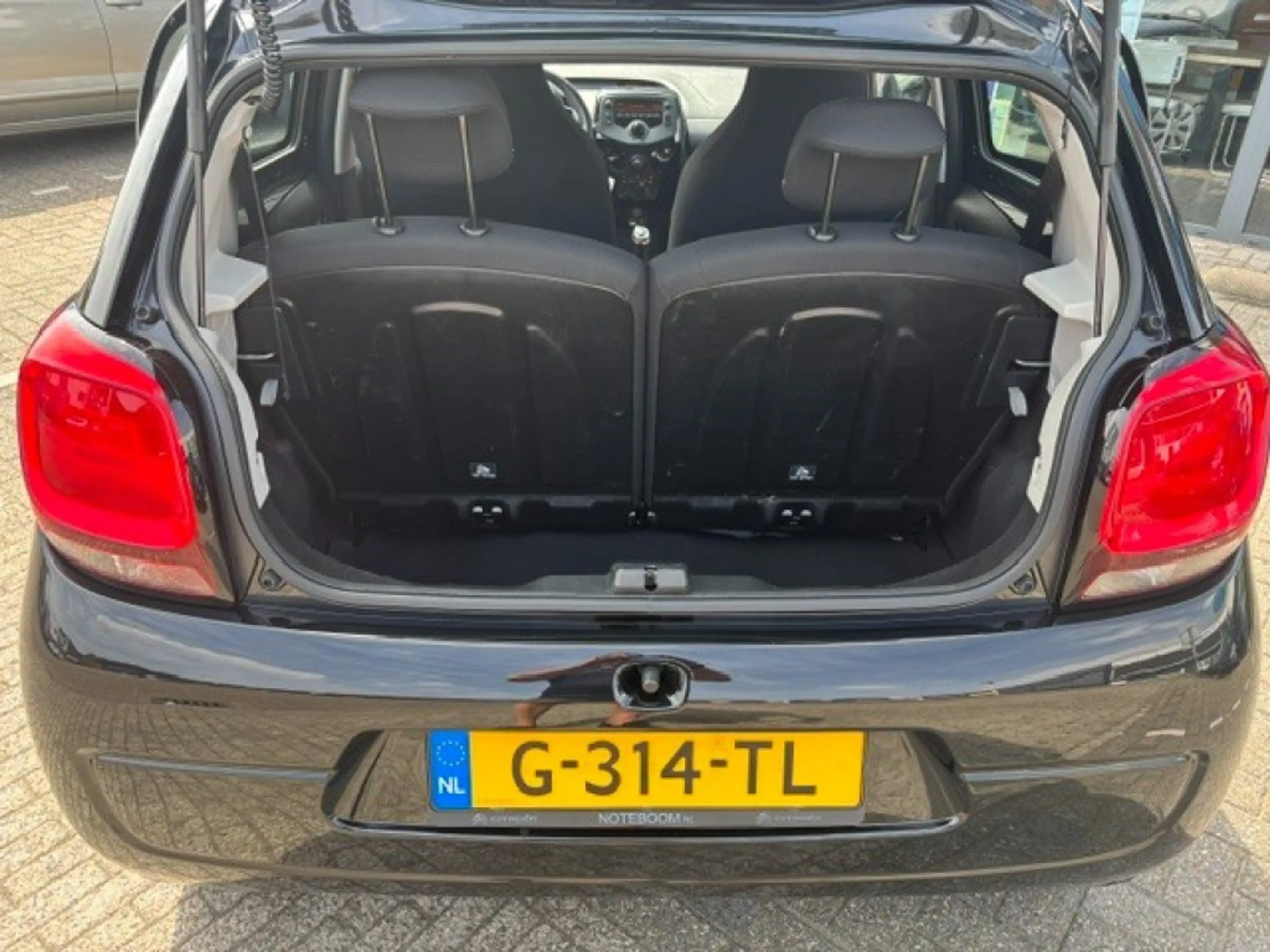 Citroen C1 1.0 VTI FEEL — photo 6