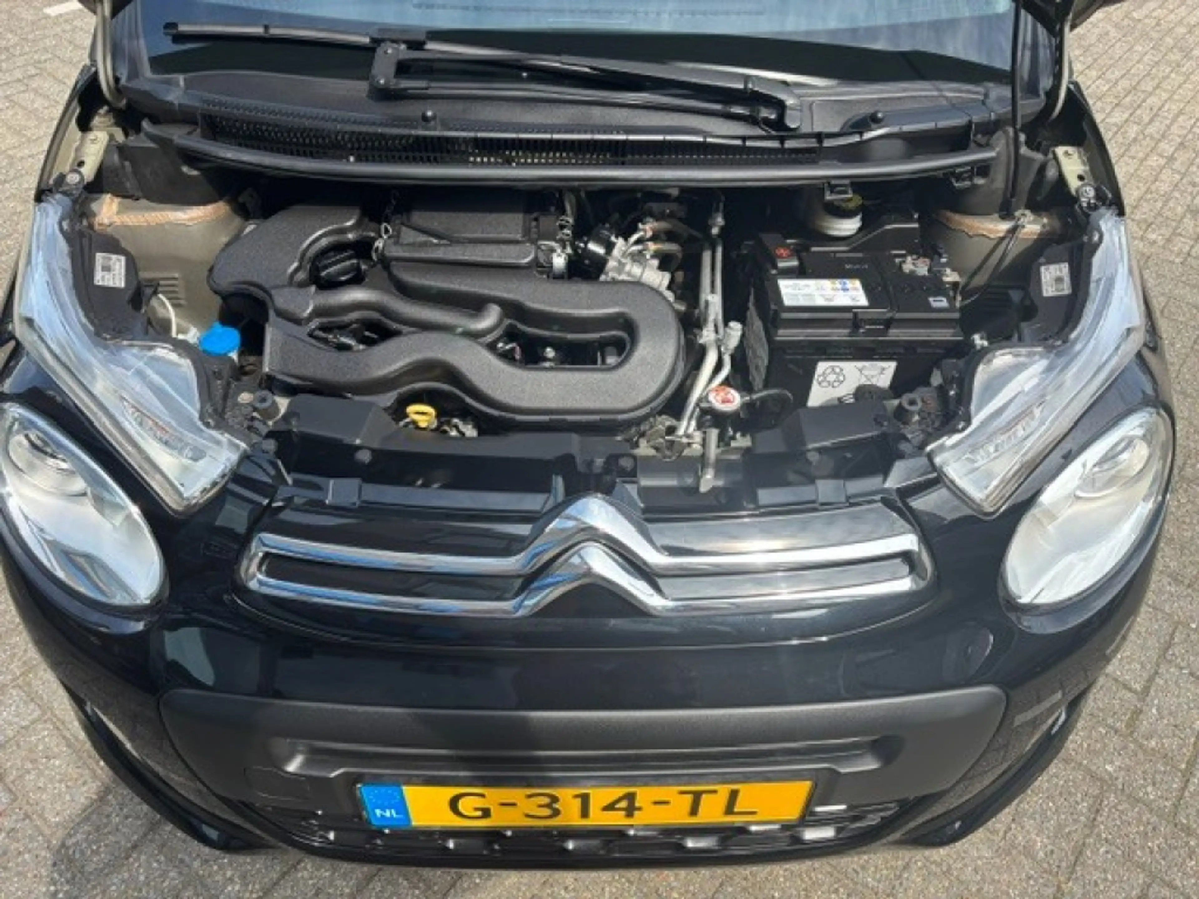 Citroen C1 1.0 VTI FEEL — photo 10