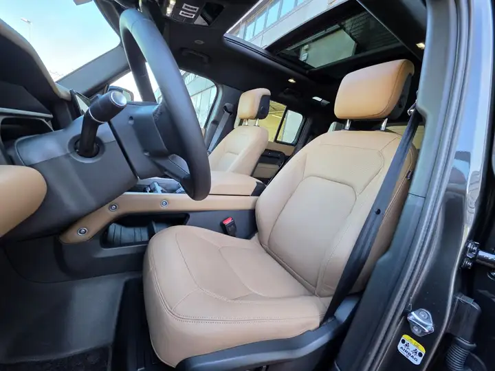 Land Rover Defender 110 5.0 V8 AWD Auto X-Dynamic HSE 2025, foto 21