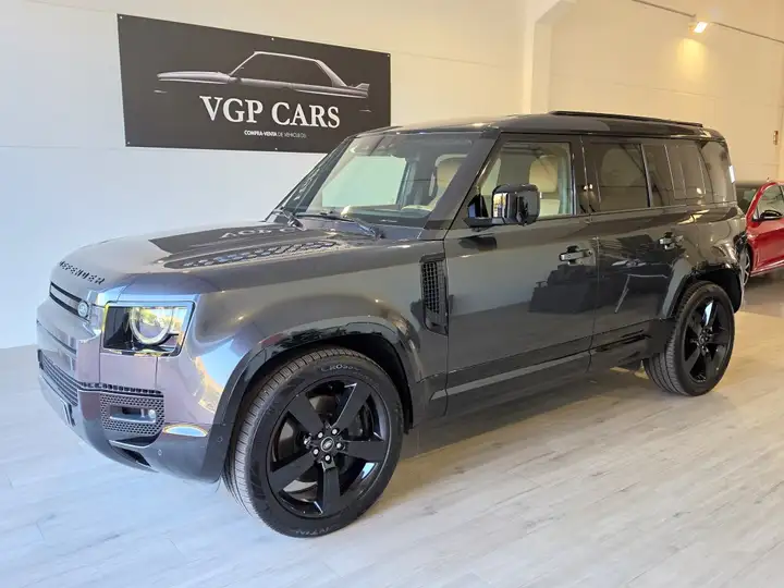 Land Rover Defender 110 5.0 V8 AWD Auto X-Dynamic HSE 2025, foto 3