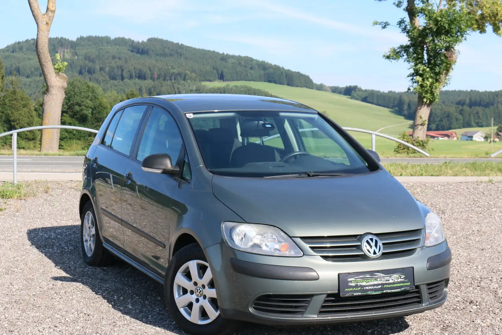 Volkswagen Golf Plus 1,9 TDI*1.Besitz*Pickerl Neu Grün - 1
