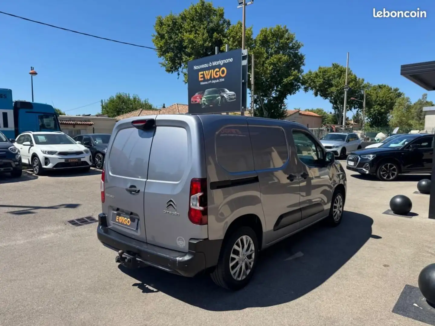 Citroen Berlingo Citroën VU GENERATION-III FOURGON 1.2 PURETECH 110 Grijs - 2