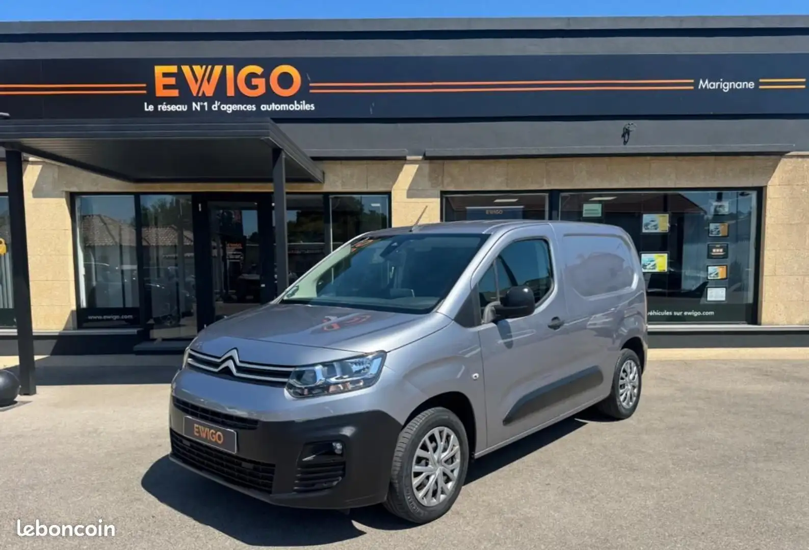 Citroen Berlingo Citroën VU GENERATION-III FOURGON 1.2 PURETECH 110 Grijs - 1