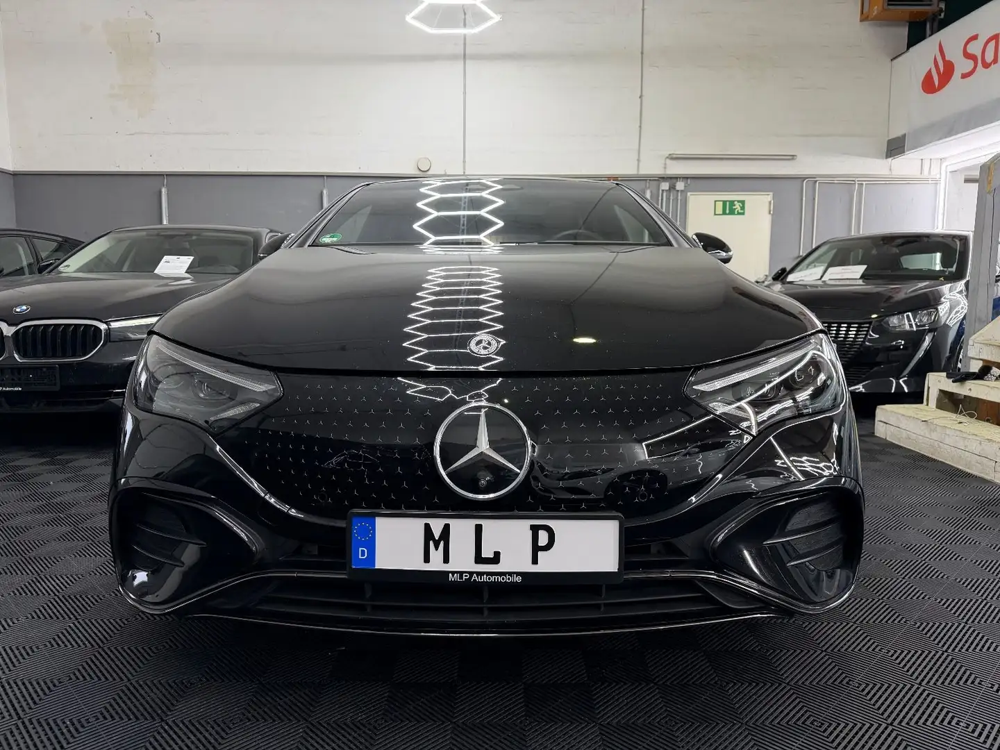 Mercedes-Benz EQE EQE 300 /Airmatic/Burmeister/Pano/AMG/10Grad Noir - 1