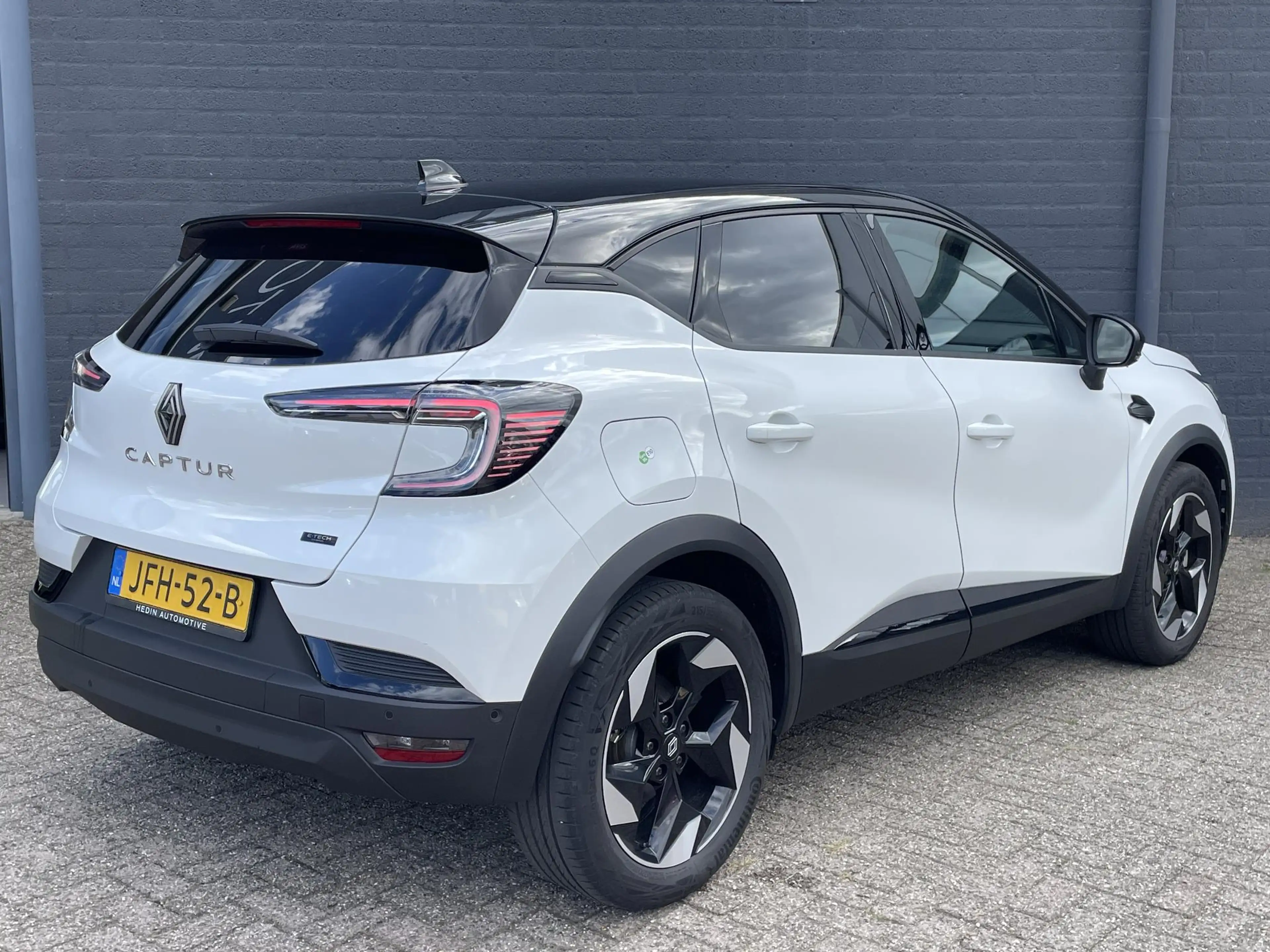 Renault Captur 1.8 E-Tech full hybrid 160 techno | Adapt Cruise | — photo 2