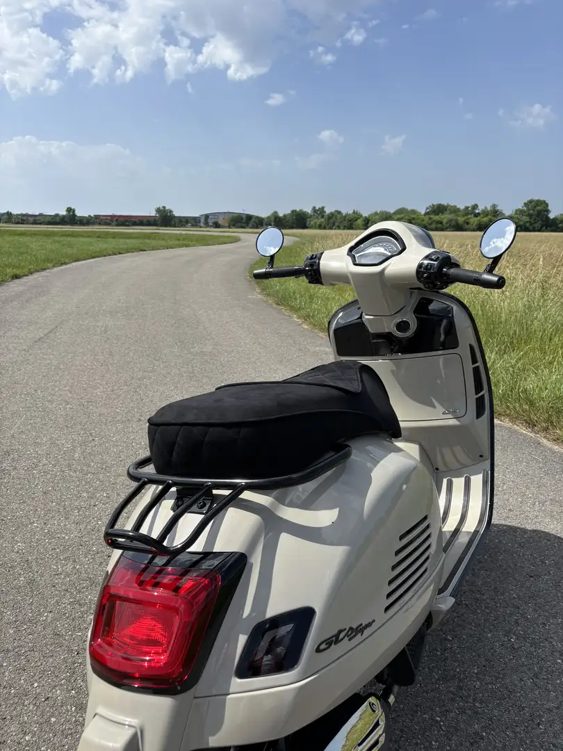 Vespa GTS Super 125 - 2