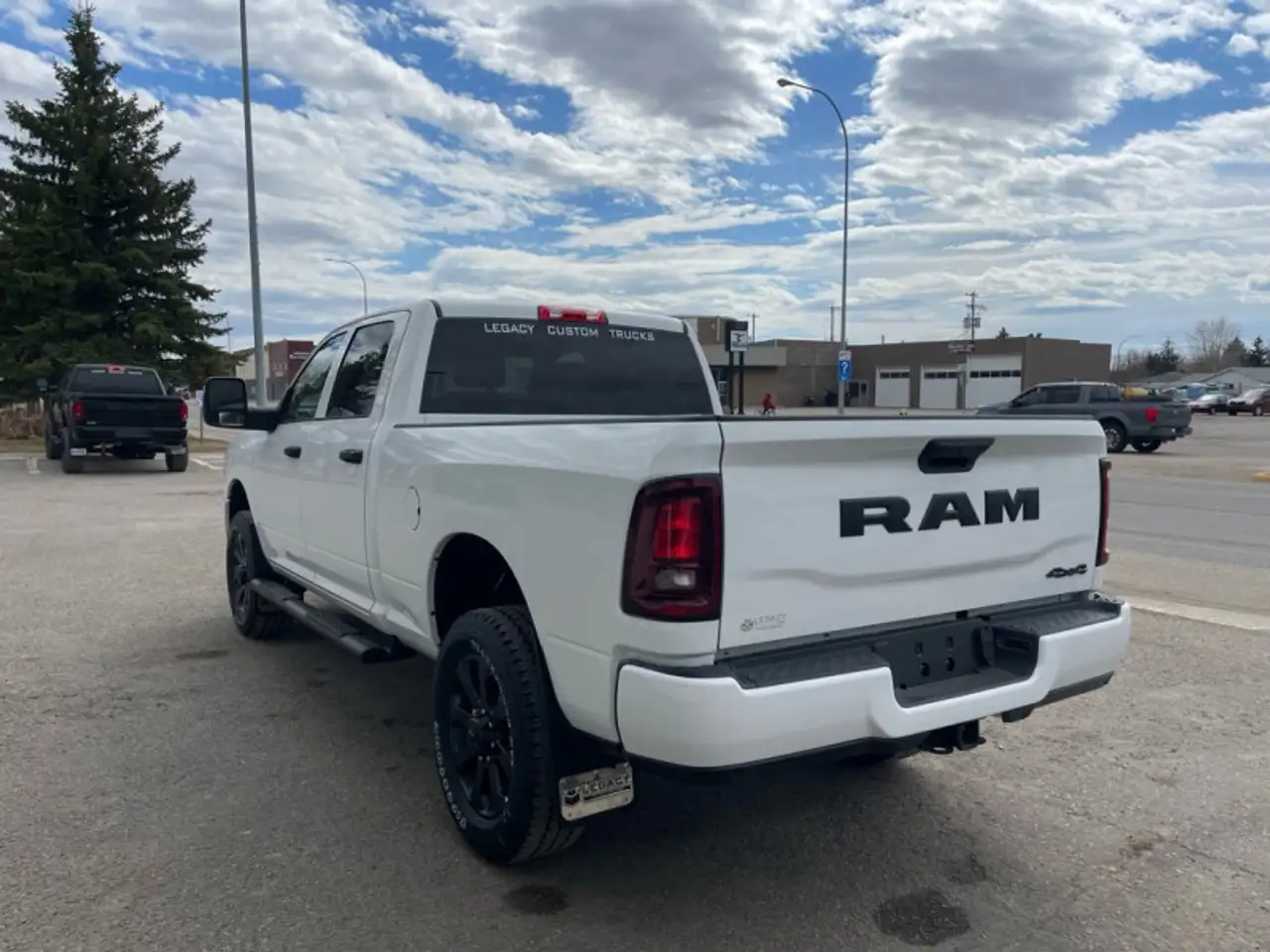 RAM 2500 снимка RAM 2500