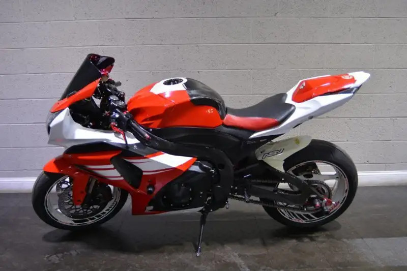 Suzuki GSX-R 1000 - foto 3