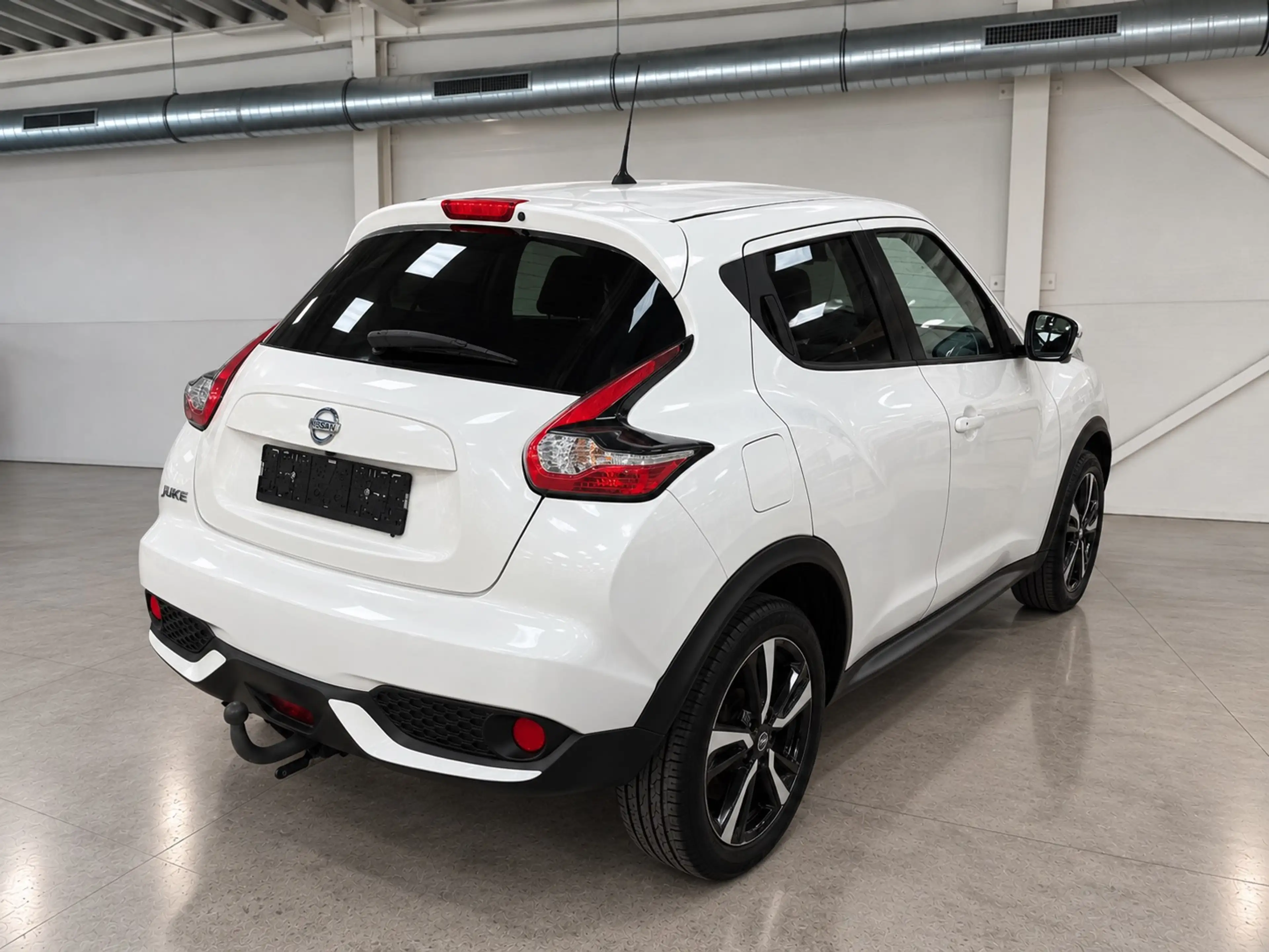 Nissan Juke Juke 1.2 DIG-T 2WD N-Connecta — photo 8