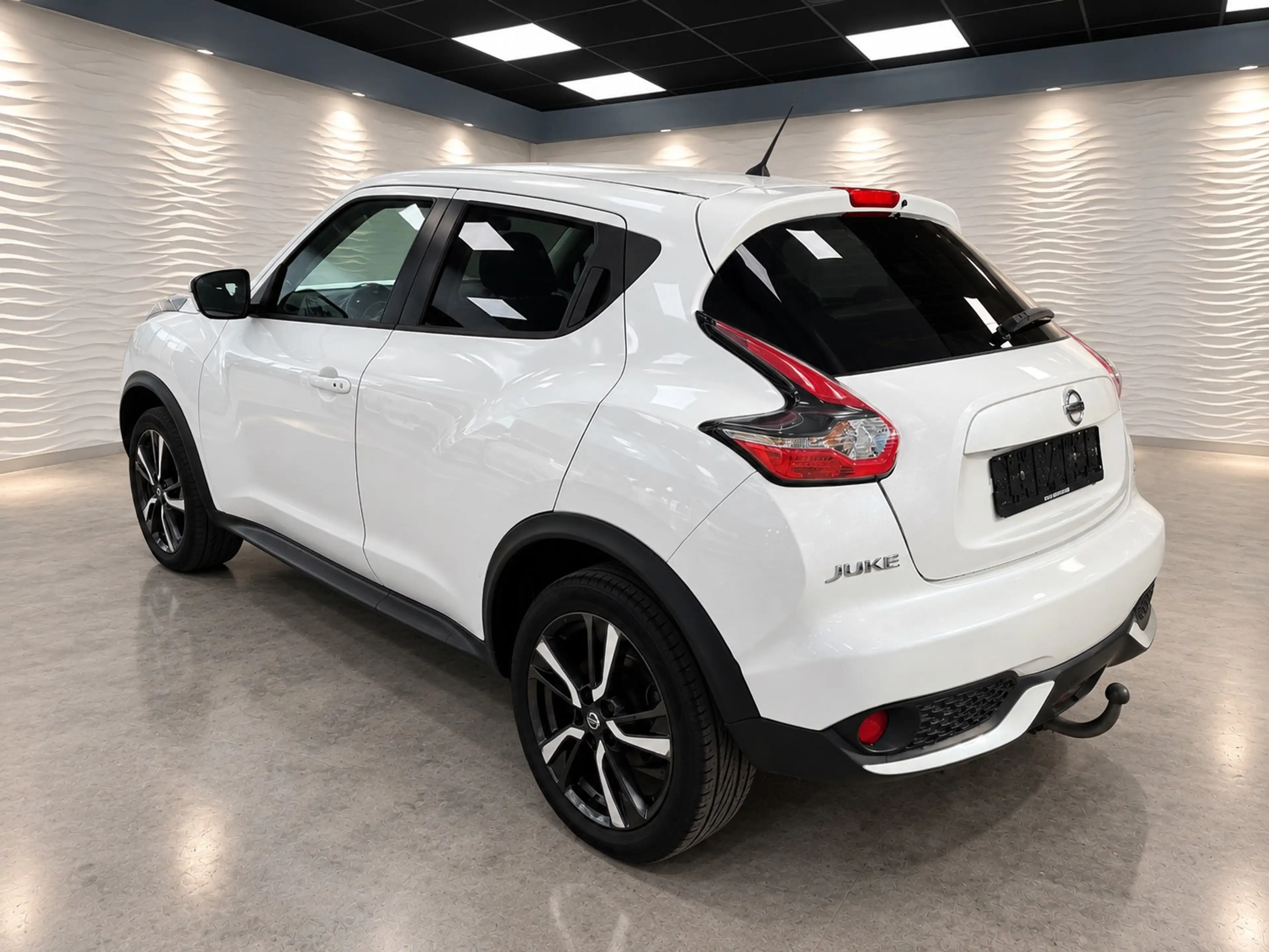 Nissan Juke Juke 1.2 DIG-T 2WD N-Connecta — photo 4