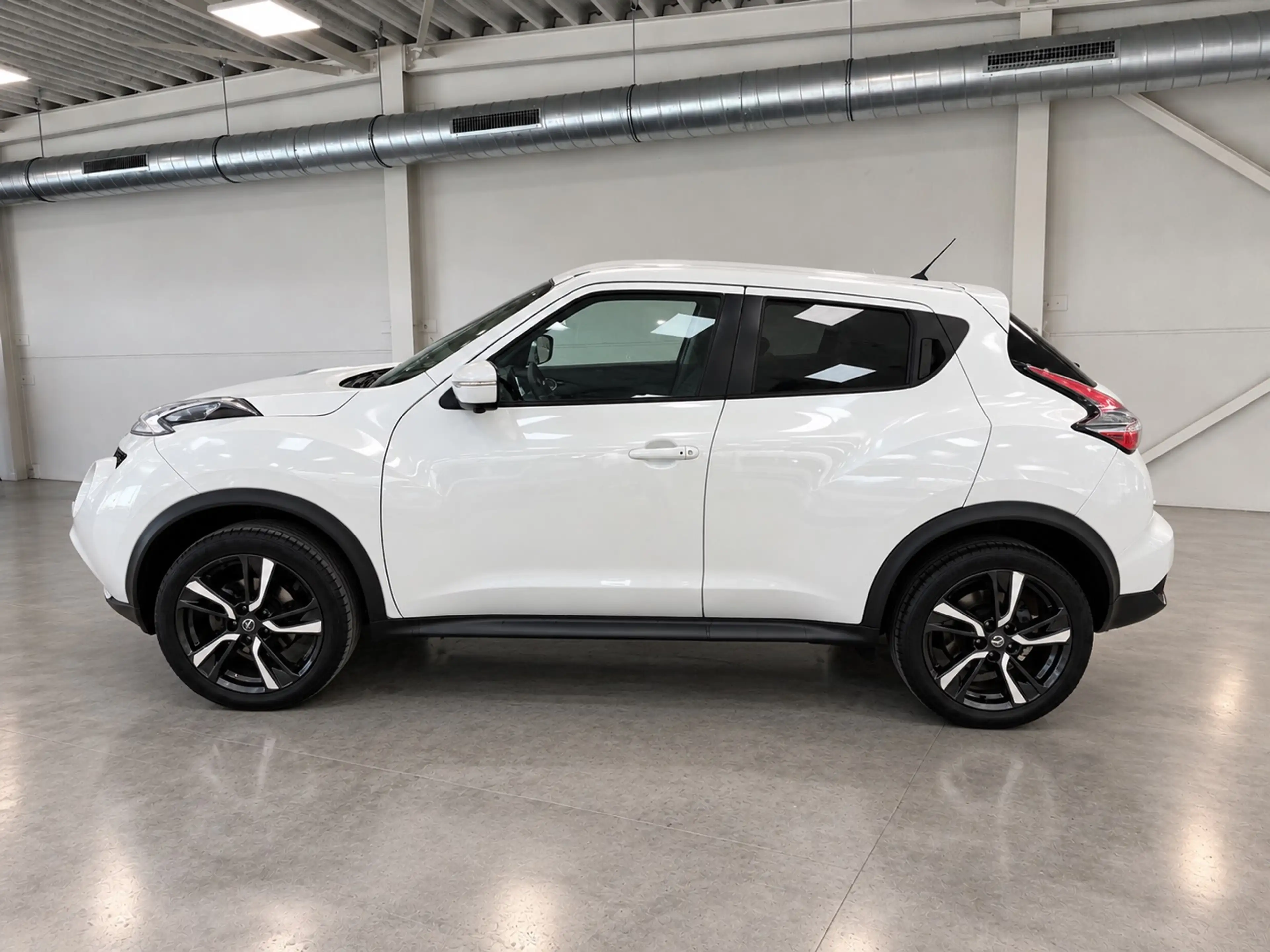 Nissan Juke Juke 1.2 DIG-T 2WD N-Connecta — photo 3