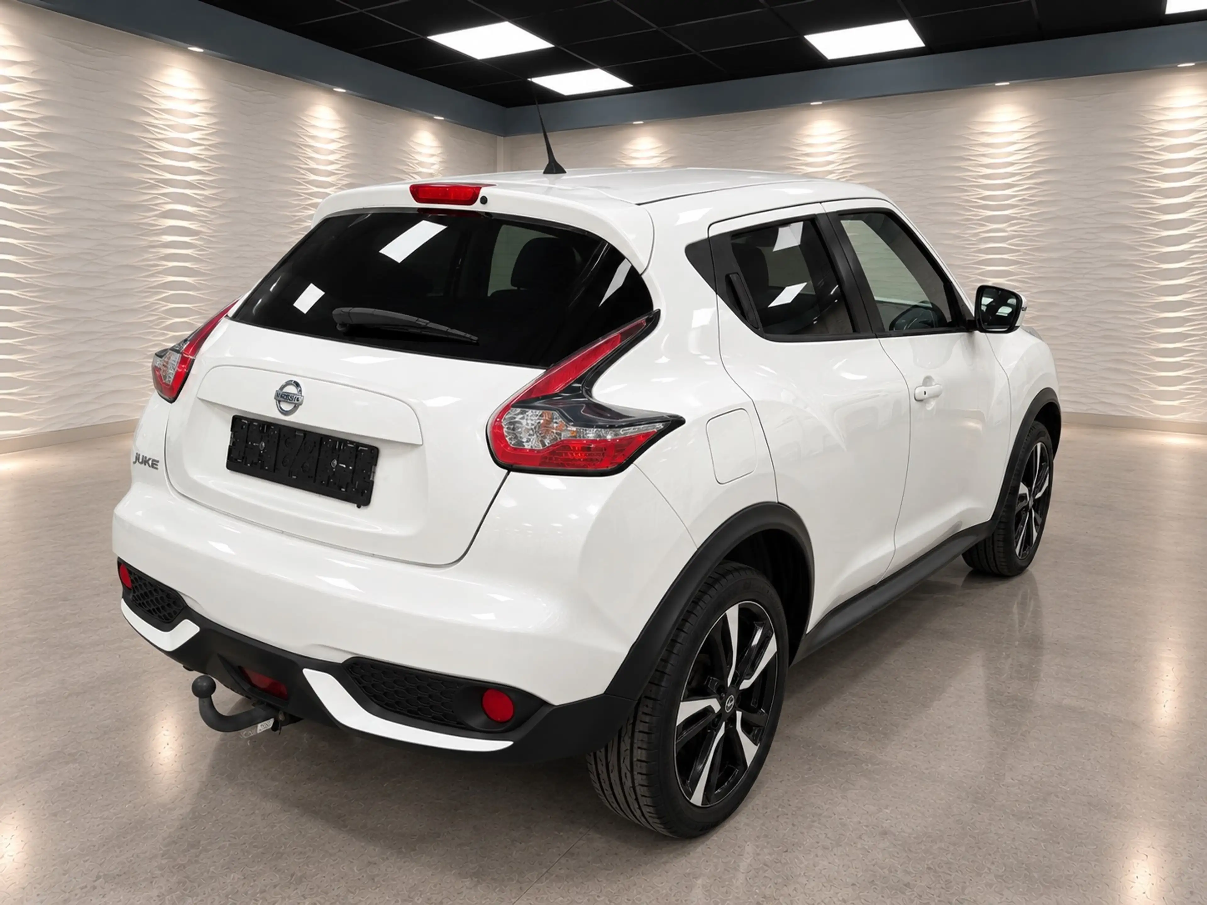 Nissan Juke Juke 1.2 DIG-T 2WD N-Connecta — photo 6