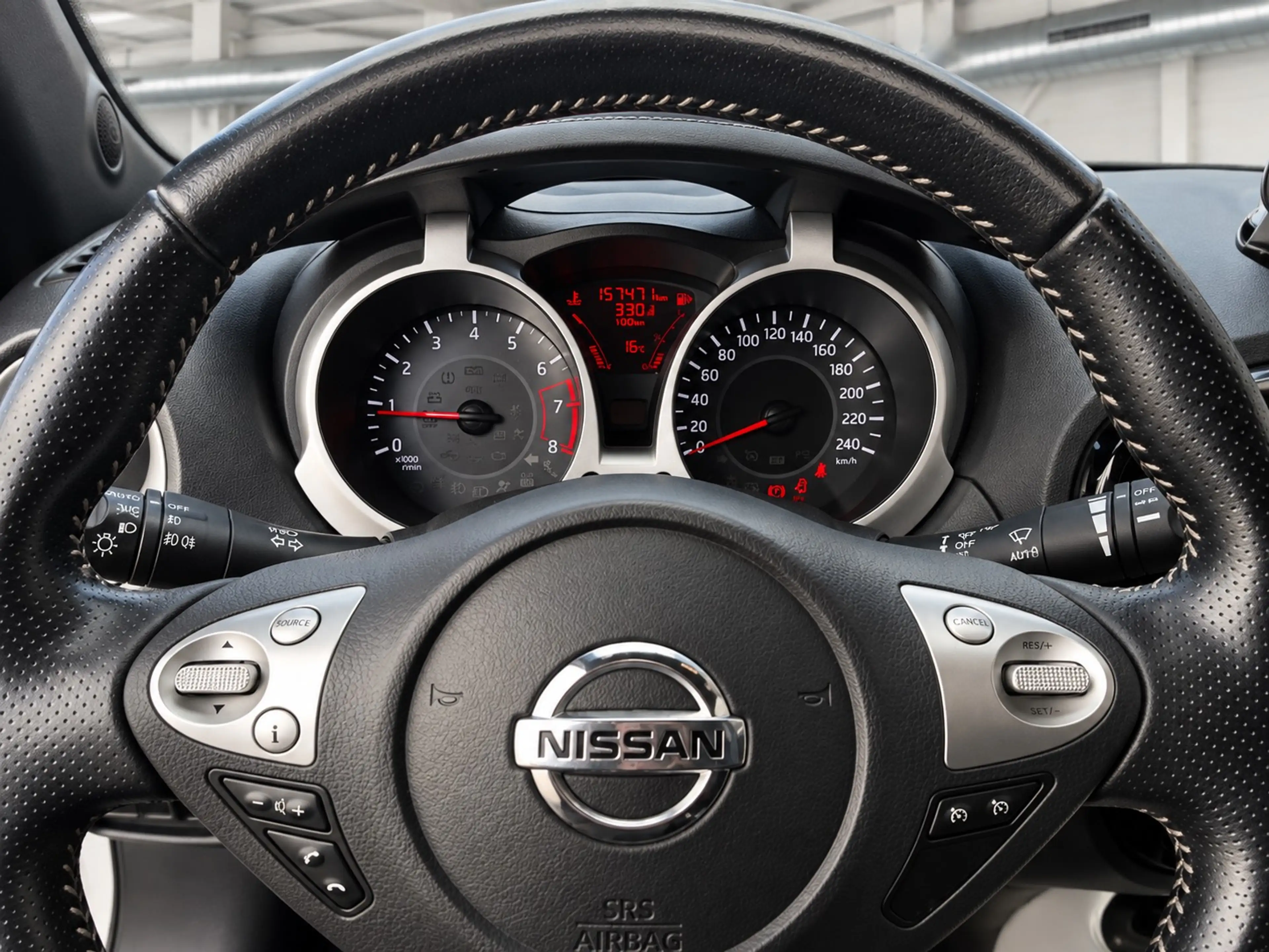 Nissan Juke Juke 1.2 DIG-T 2WD N-Connecta — photo 14