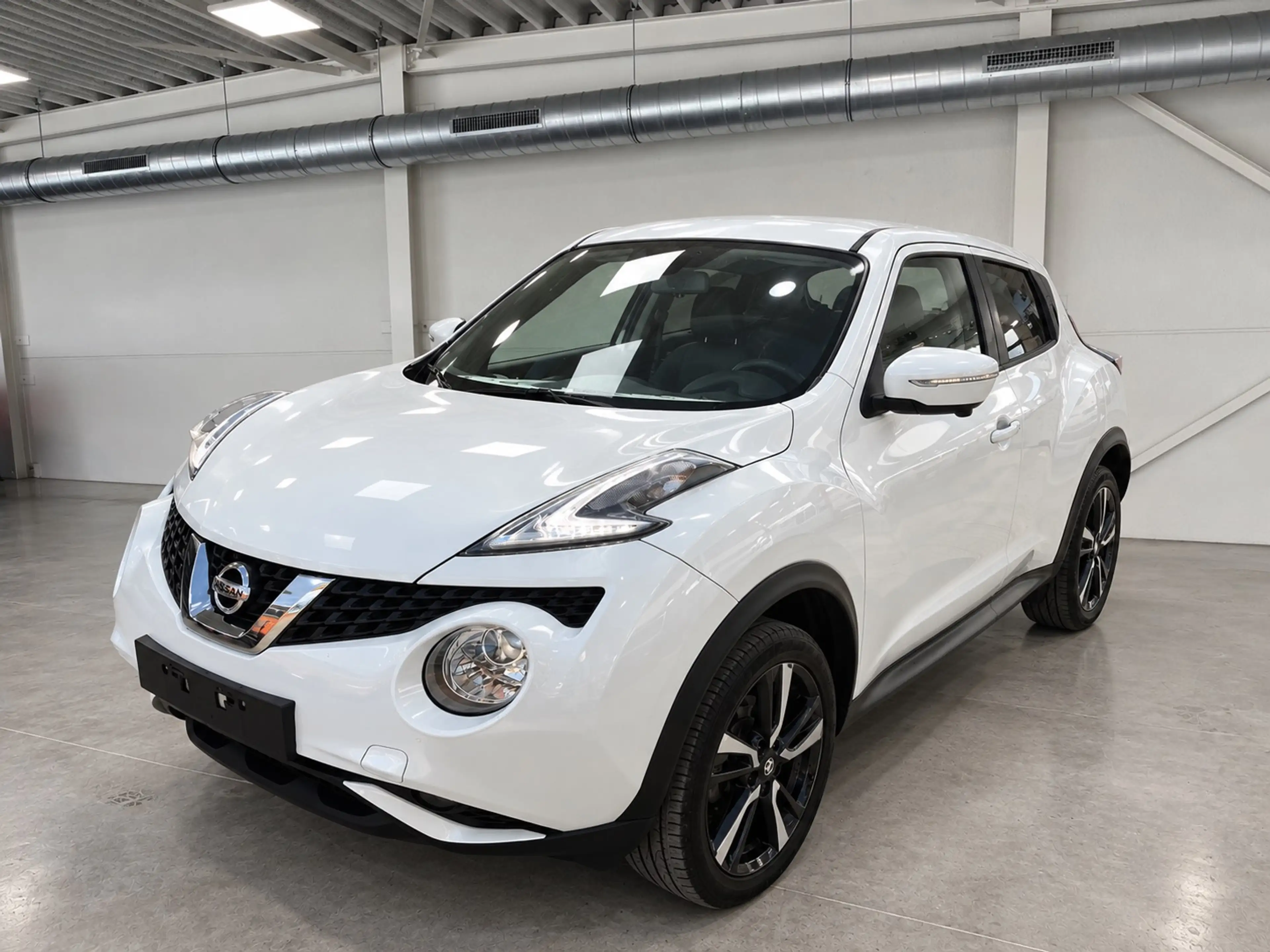 Nissan Juke Juke 1.2 DIG-T 2WD N-Connecta — photo 2