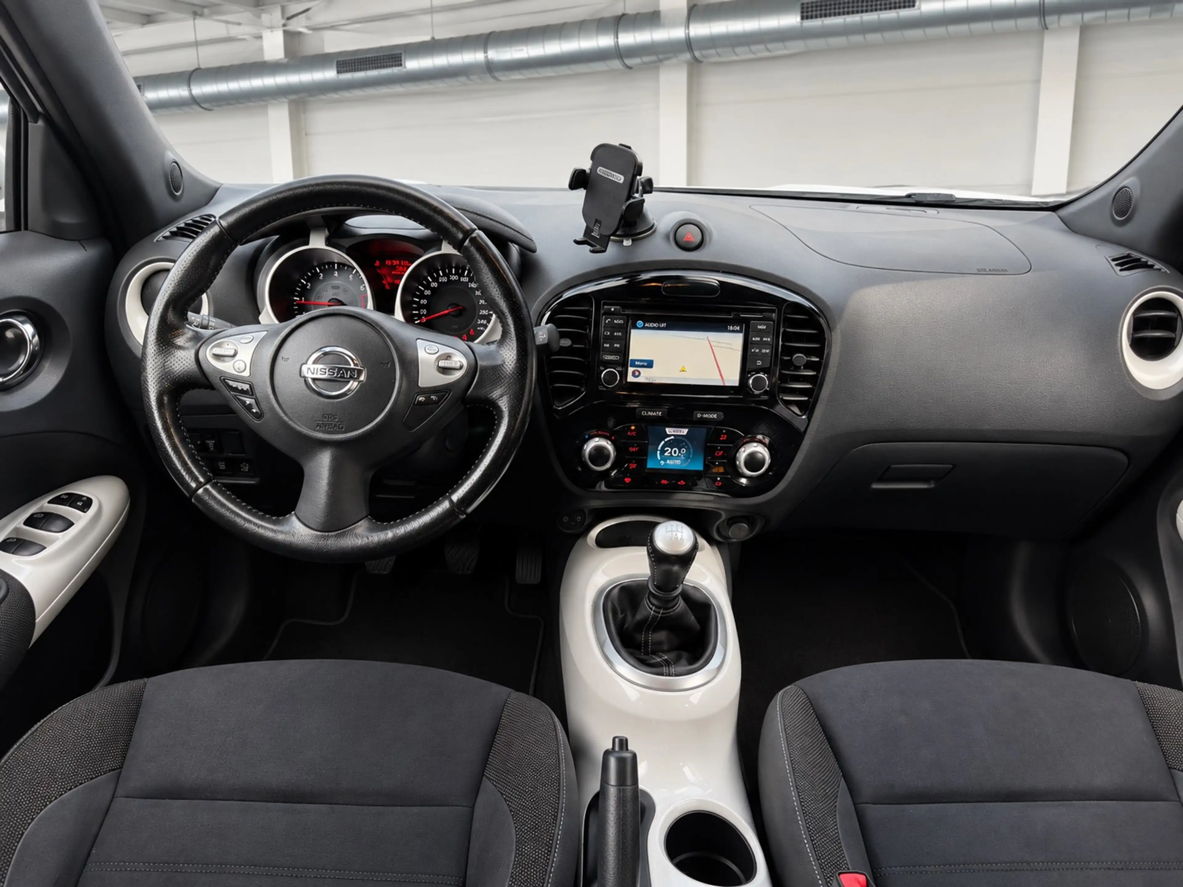 Nissan Juke Juke 1.2 DIG-T 2WD N-Connecta — photo 11