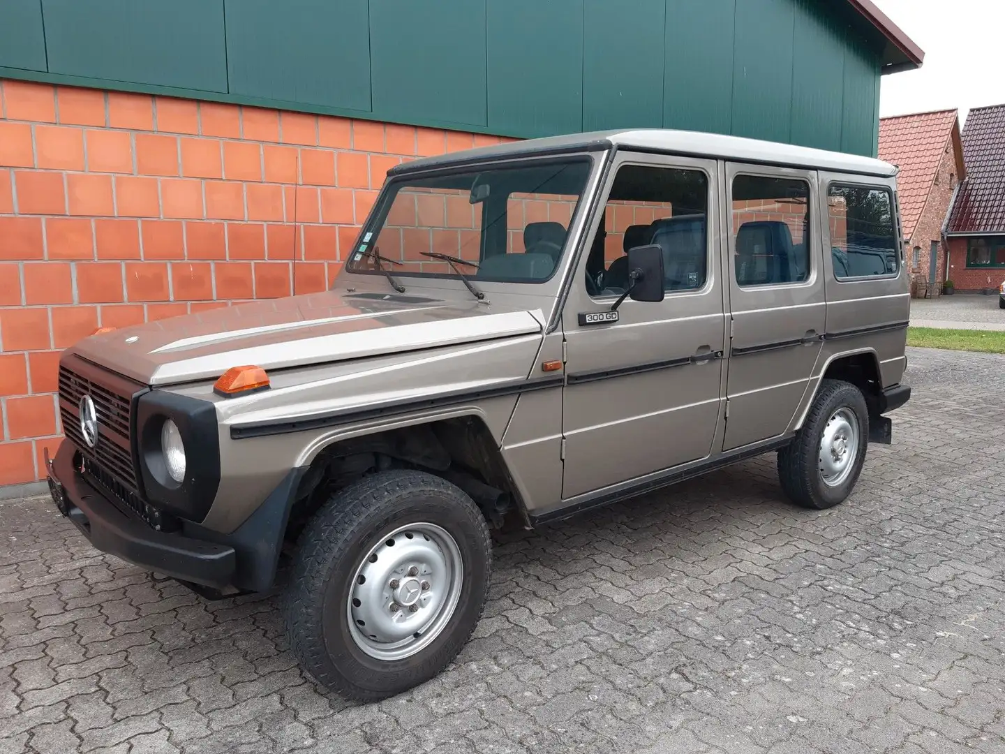 Mercedes-Benz G 300 300 GD lang - Klima - sehr gepflegt Or - 1
