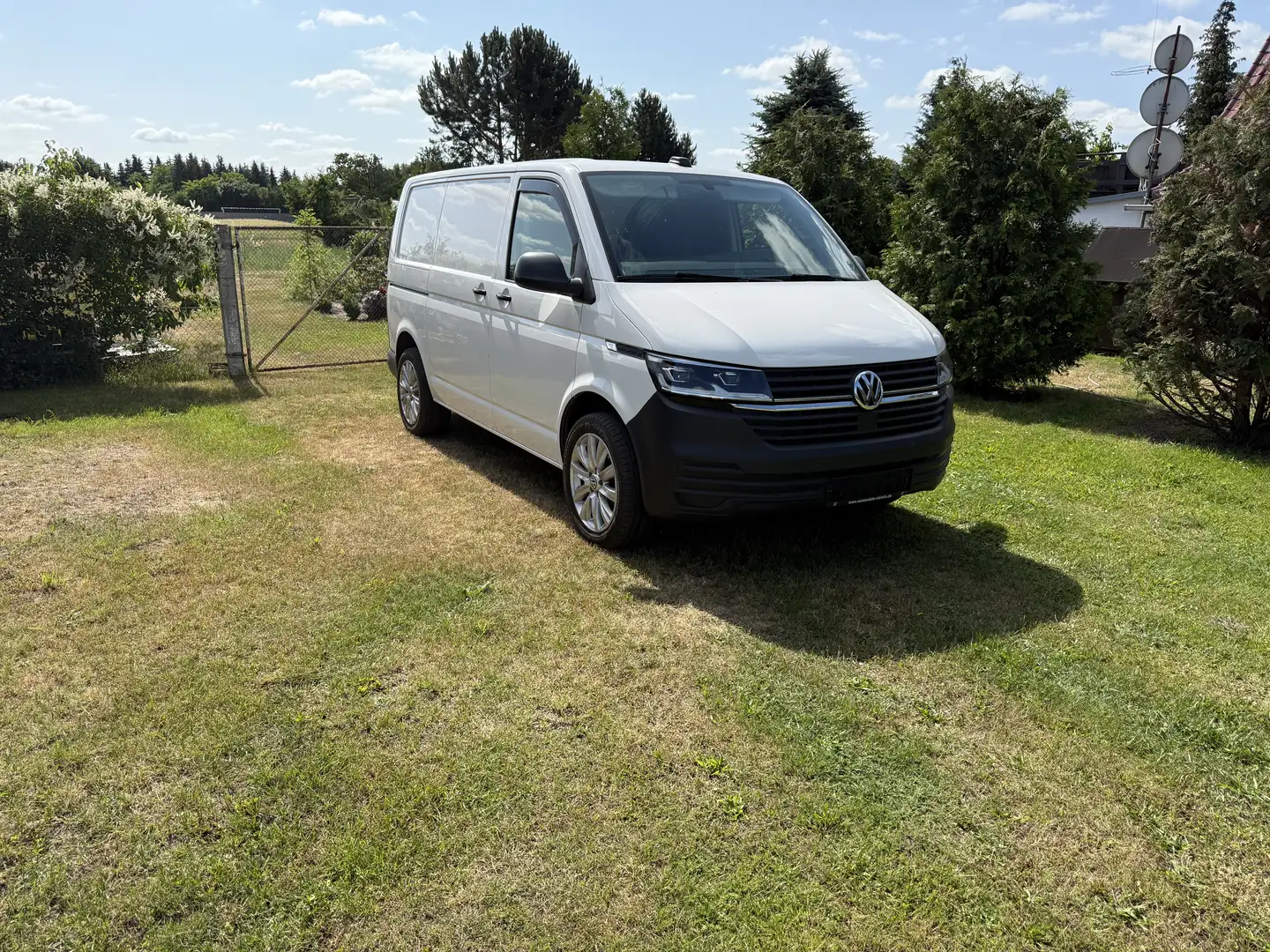 Volkswagen T6.1 Transporter DSG Kurz LED,Navi,AHK,RFK,Tempomat Weiß - 1