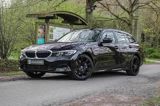 BMW 320 Touring 320eA PHEV *Leder *zetelverwarming *carpla