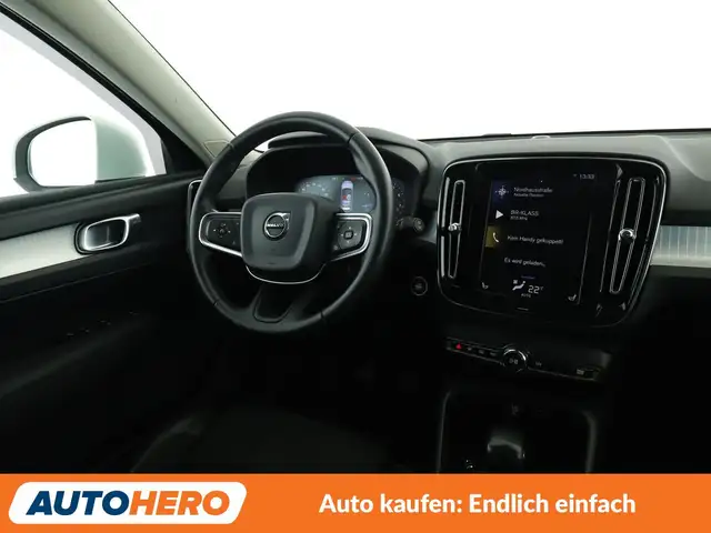 Volvo XC40 view 13