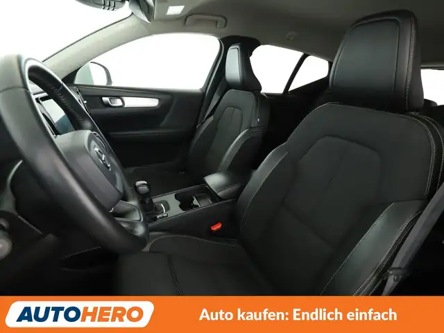 Volvo XC40 view 10