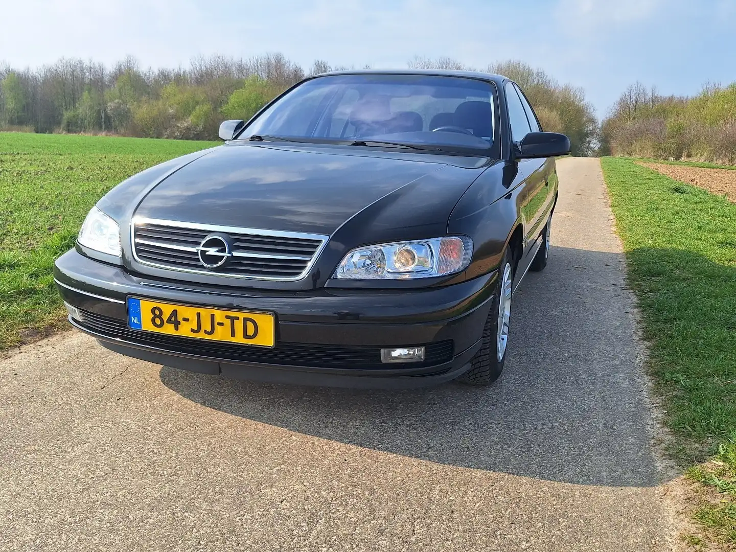 Opel Omega 2.2i-16V Business Ed Negru - 1