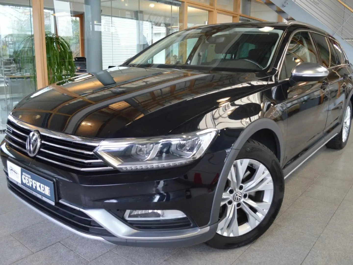 Volkswagen Passat Alltrack 2.0 TDI SCR 4Motion (BMT), AHK! Noir - 1