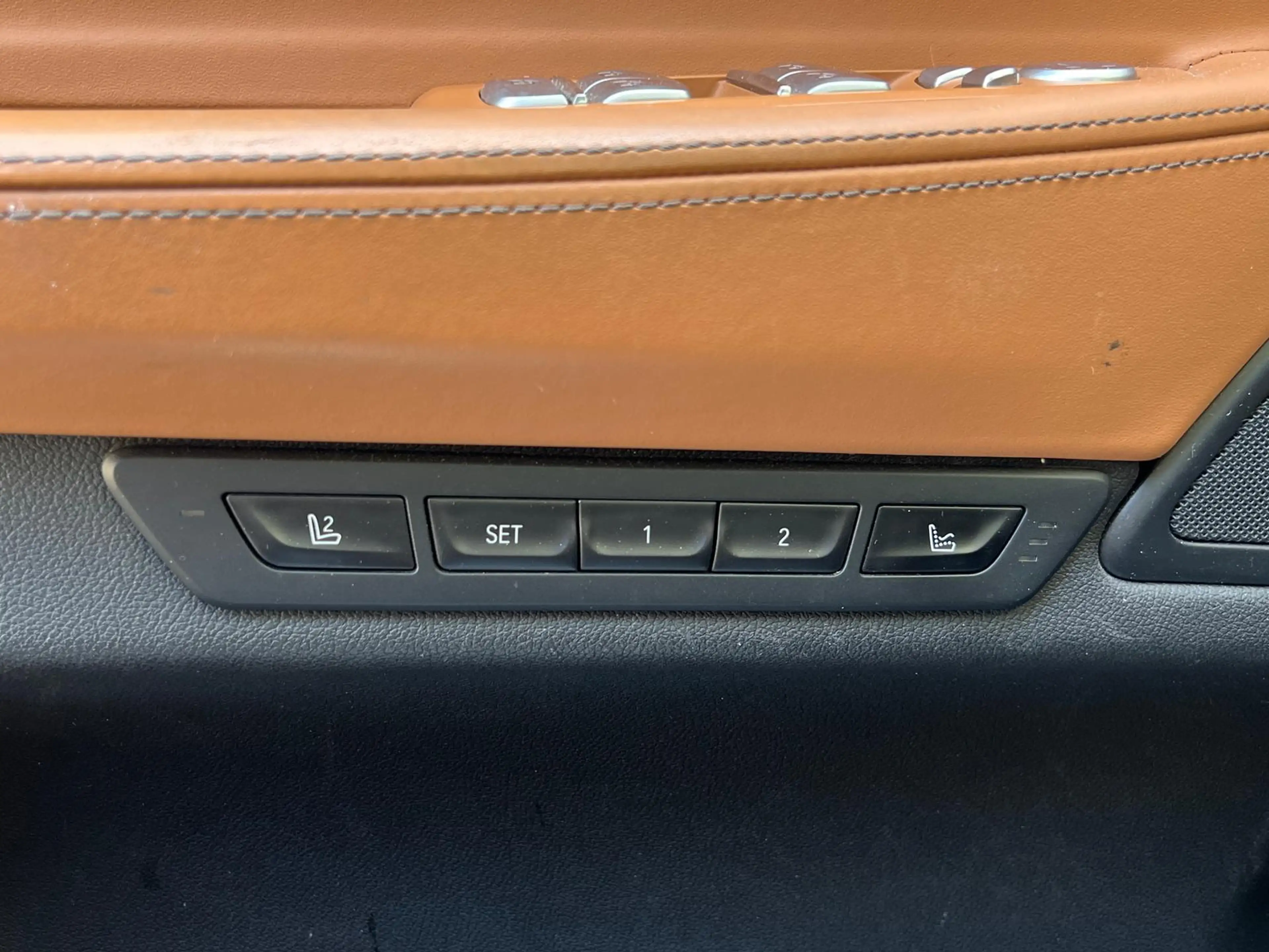 BMW 740 d xDrive Shadow-Line +CARPLAY+HUD+LASER+360°+ — photo 8