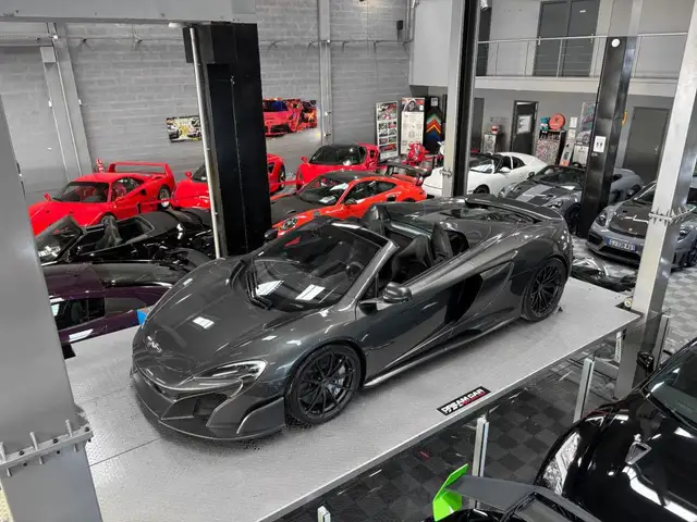 McLaren 675LT MCLAREN 675 LT SPIDER – 500 exemplaires – carbone - PPF