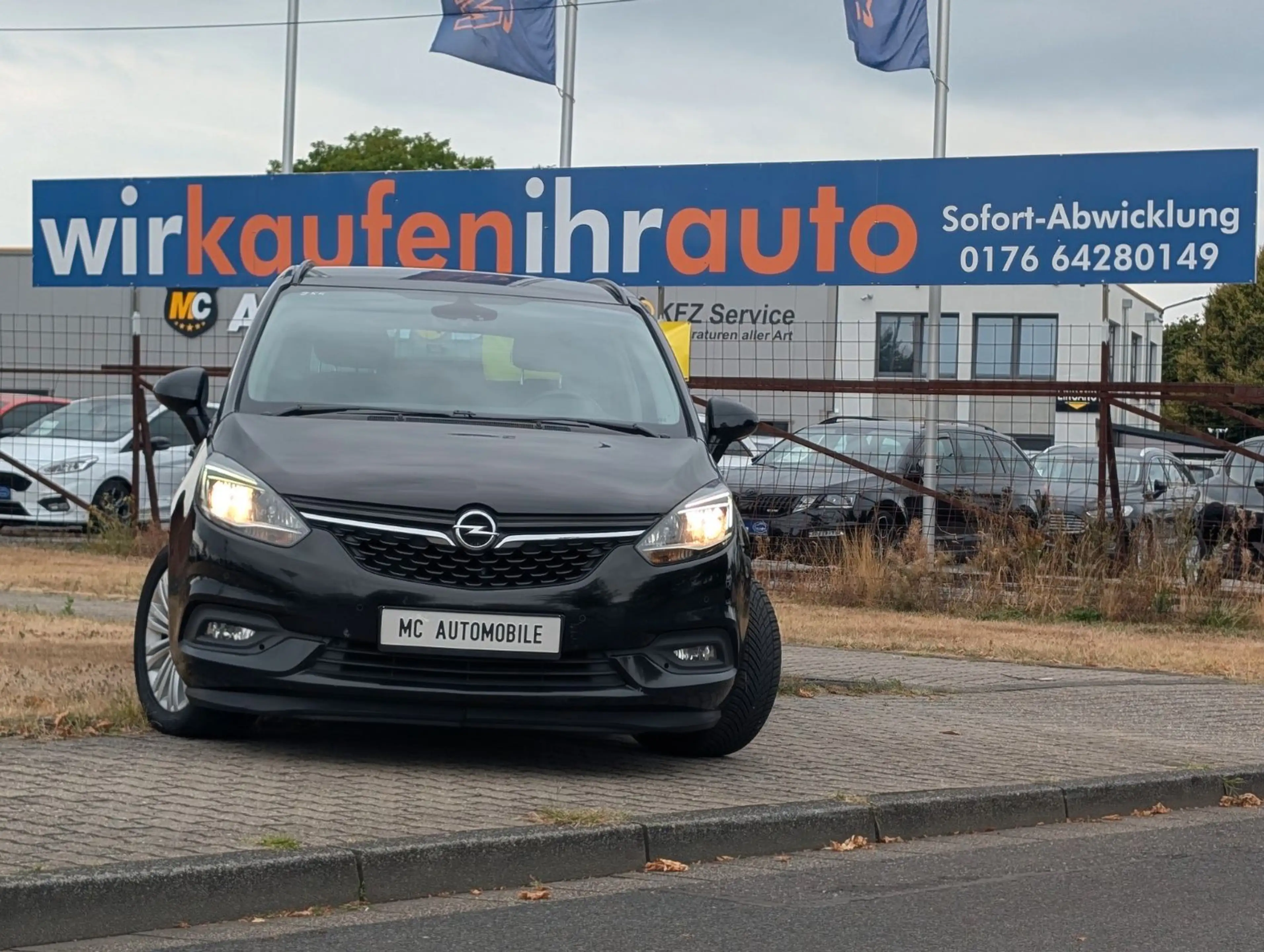 Opel Zafira Tourer Active*AUTOMATIK*KAMERA*PDC V-H
