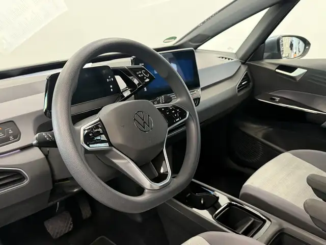 Volkswagen ID.3 view 5
