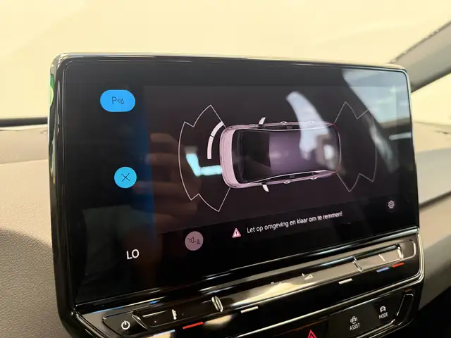 Volkswagen ID.3 view 14