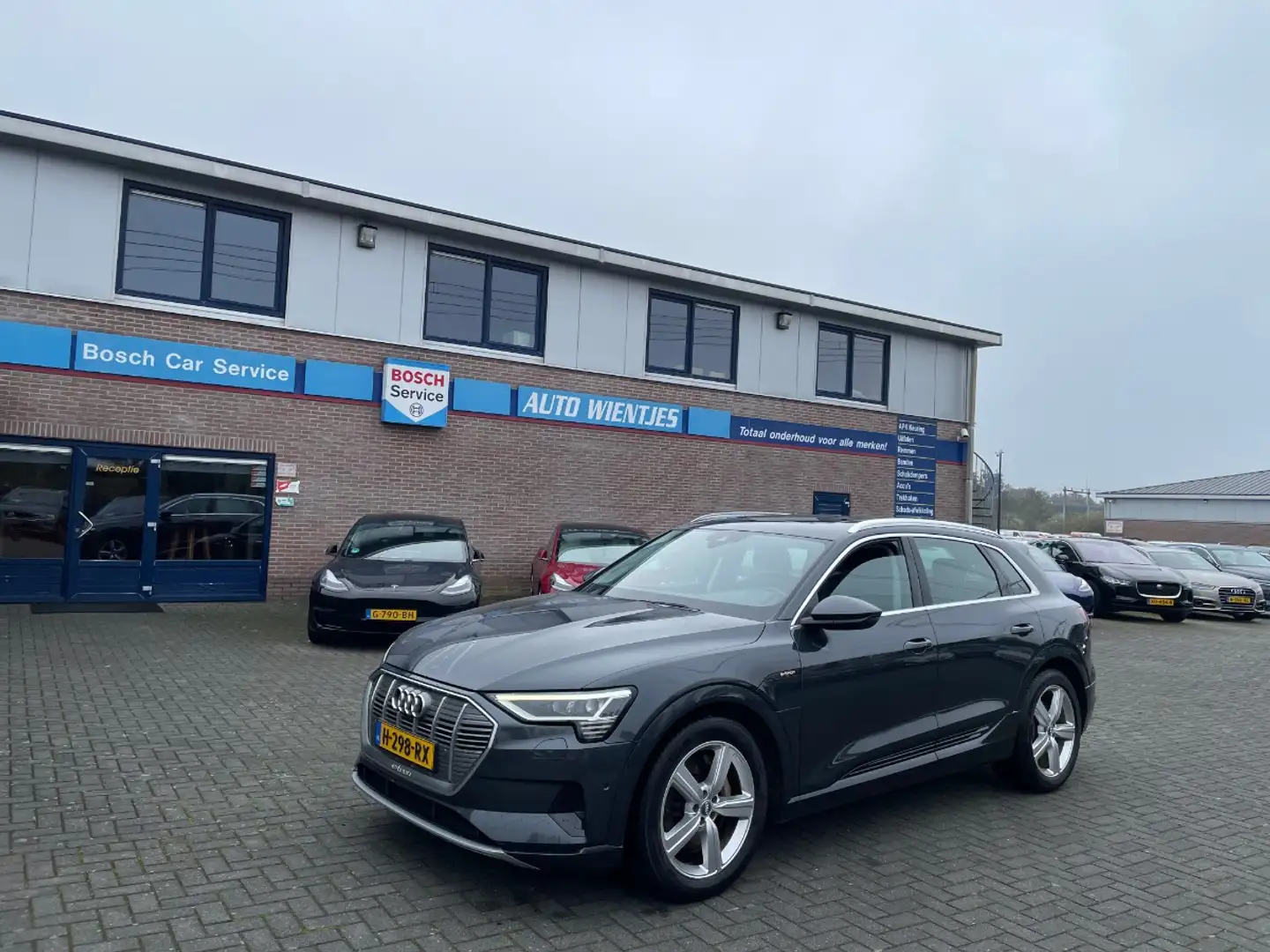 Audi e-tron 50 Quattro Launch Plus 71kWh | SOH 80% | Leer | Pa Gris - 2
