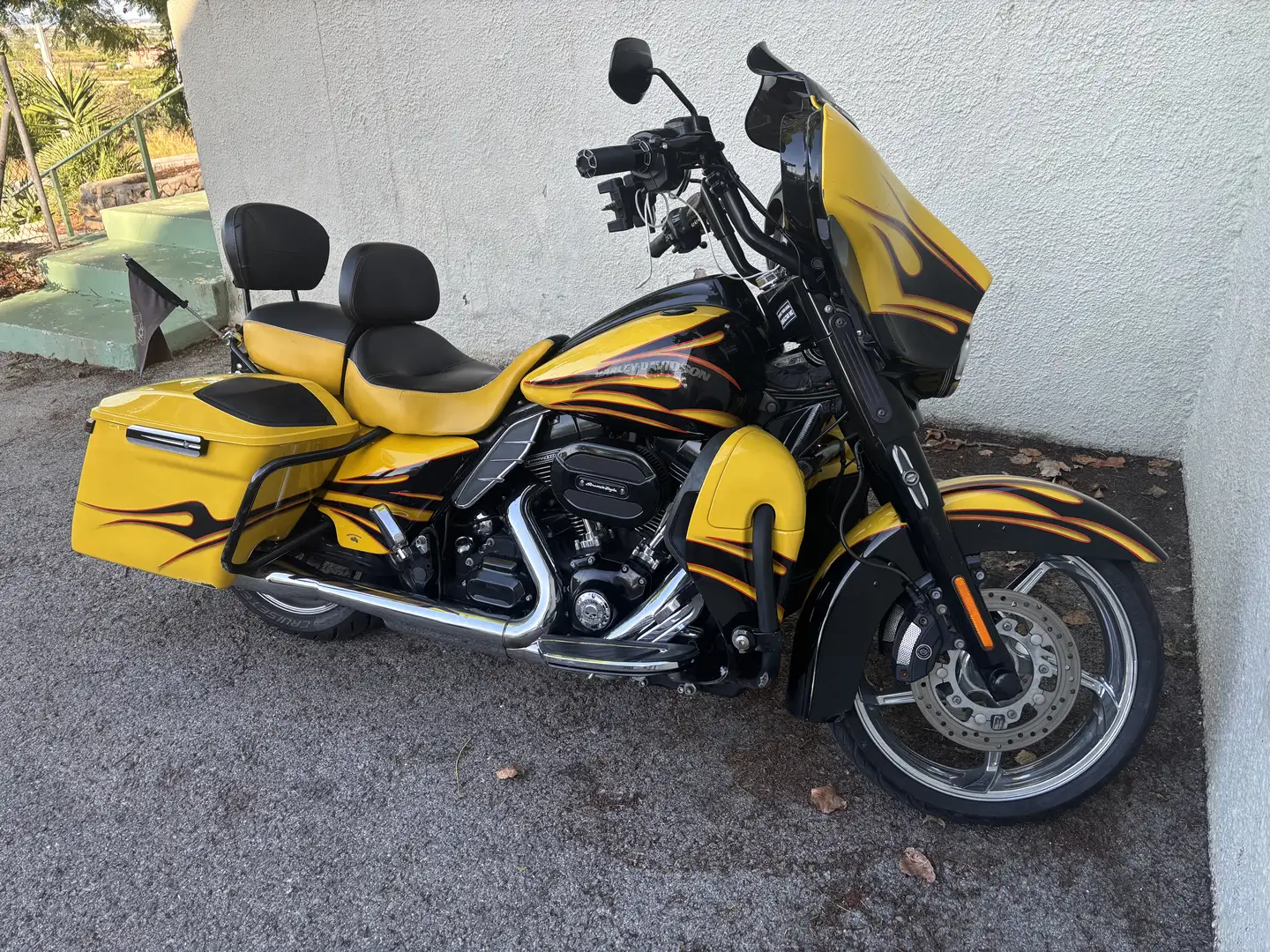 Harley-Davidson Sport Glide Amarillo - 1